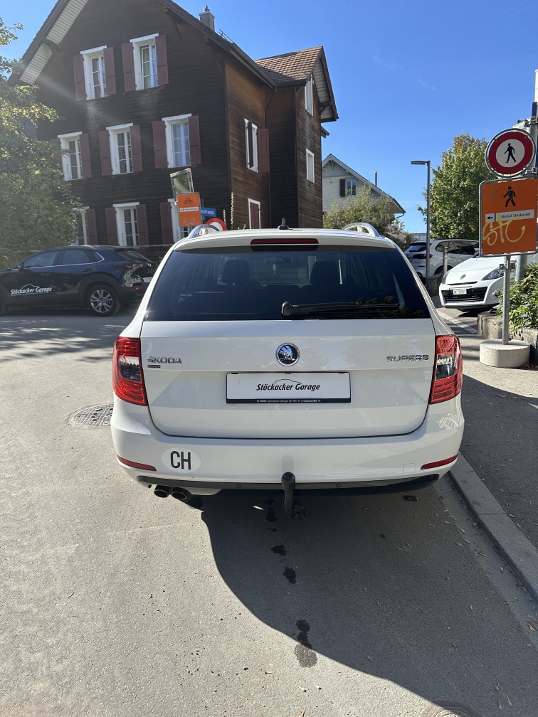 SKODA Superb Combi 2.0 TDI 170 L & K 4x4 DSG S/S-image-4