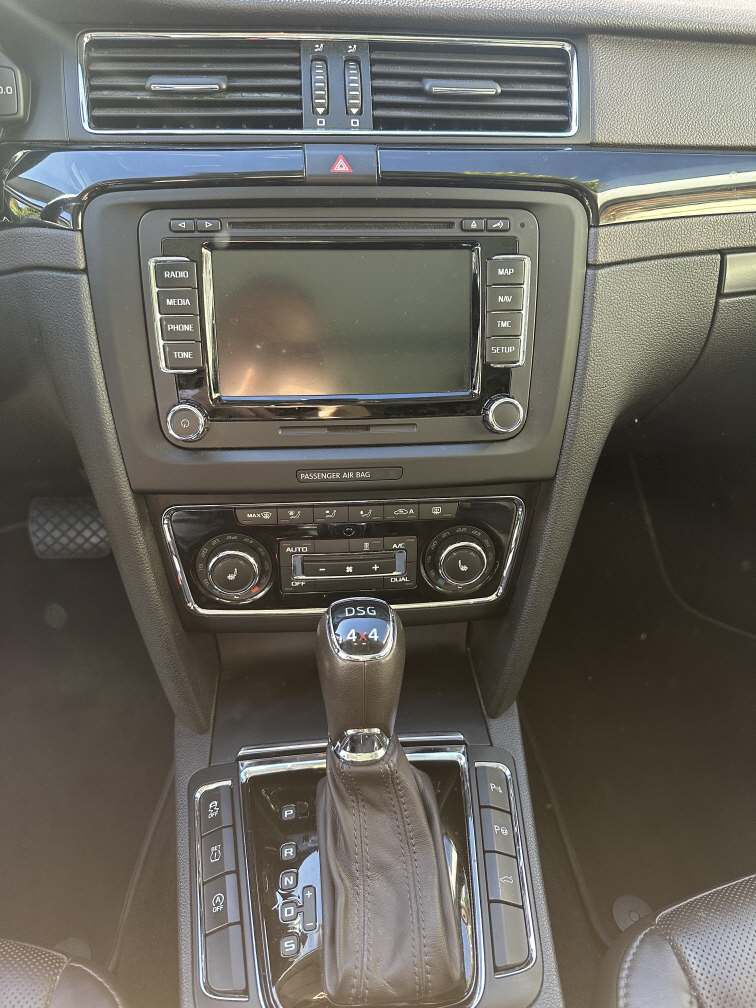 SKODA Superb Combi 2.0 TDI 170 L & K 4x4 DSG S/S-image-17