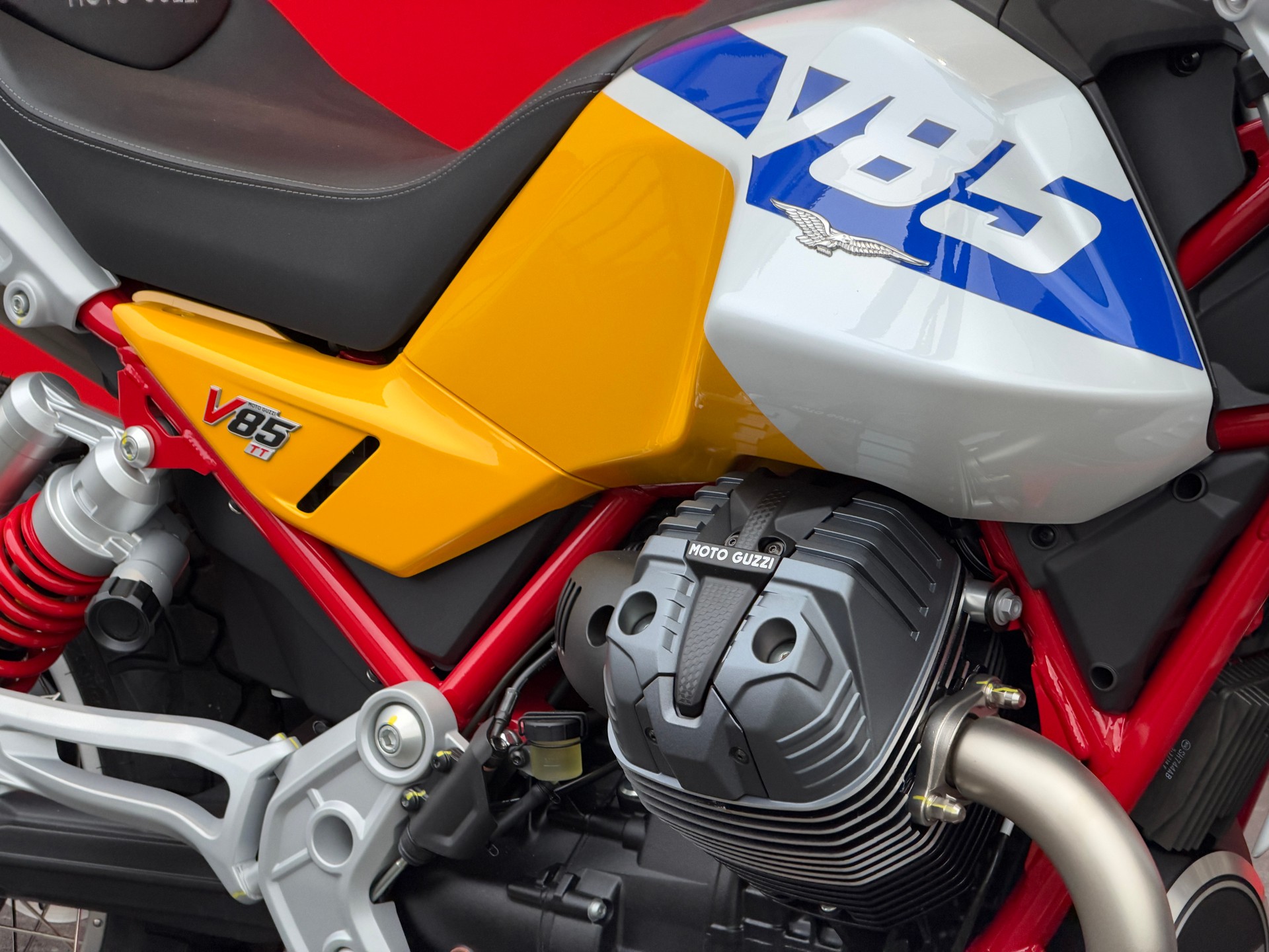 MOTO GUZZI V85 TT E5+-image-8