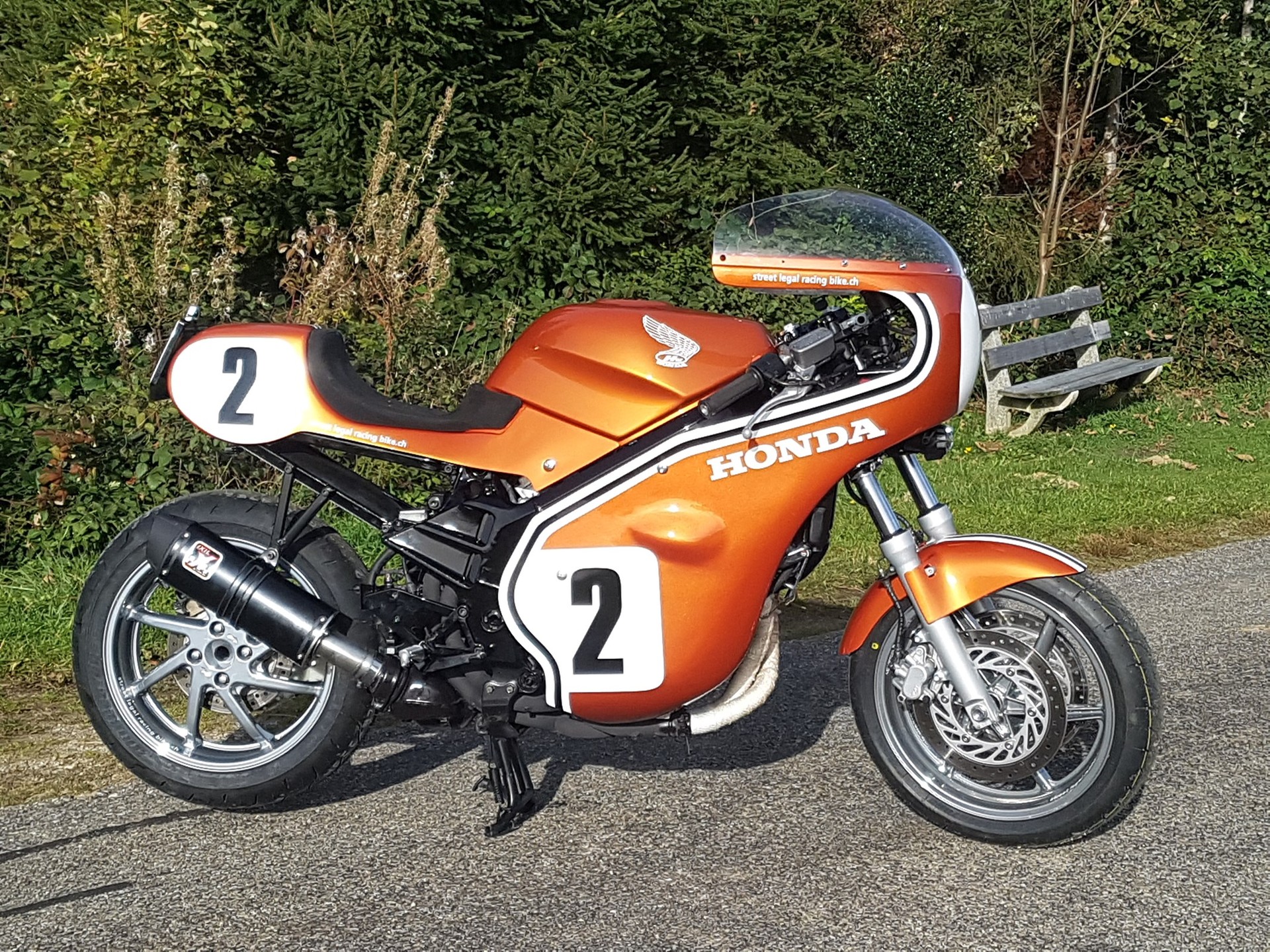 HONDA VFR 750 F L CR750 Daytona Replica