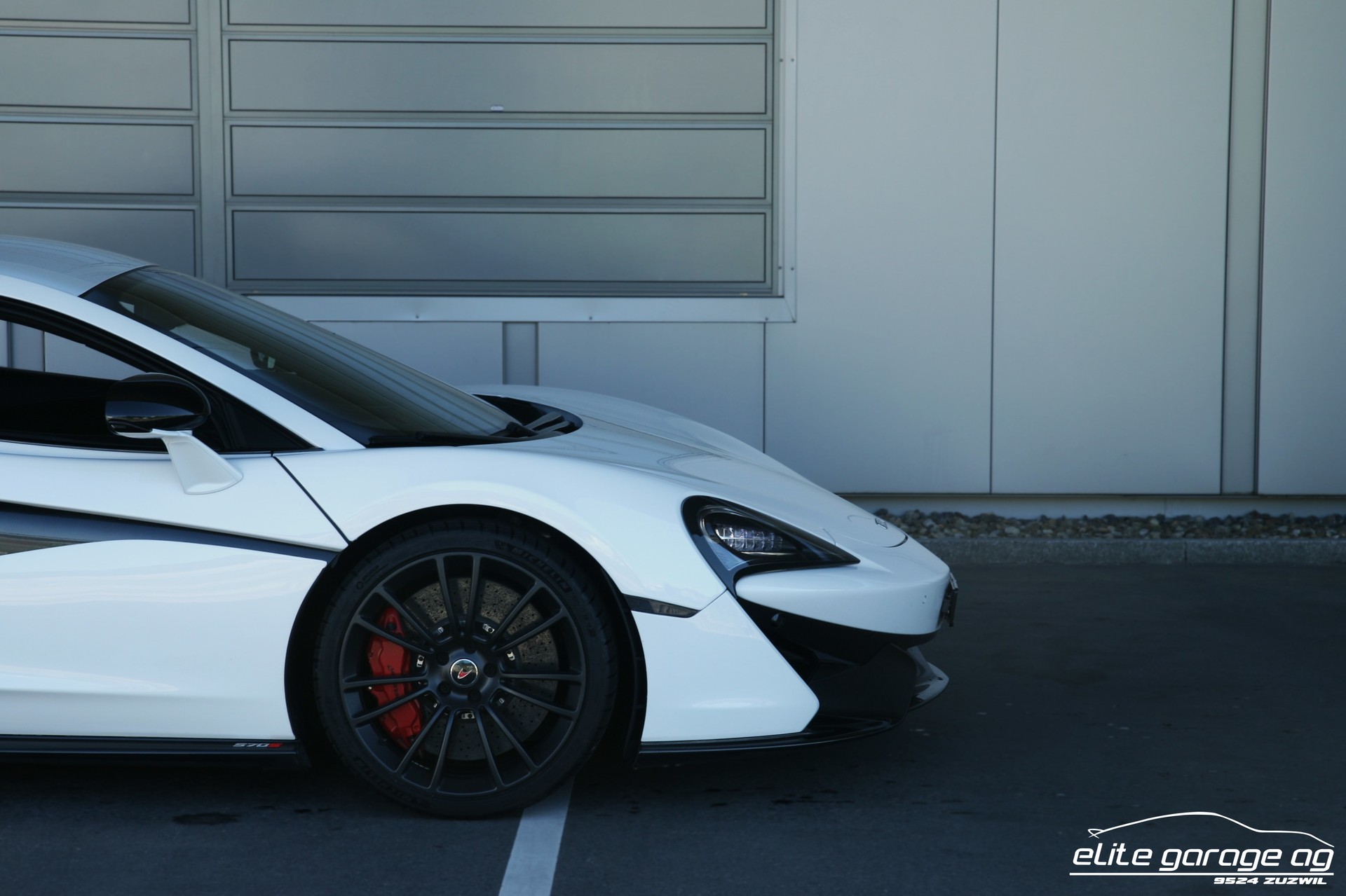 McLAREN 570S Coupé 3.8 V8 SSG-image-9