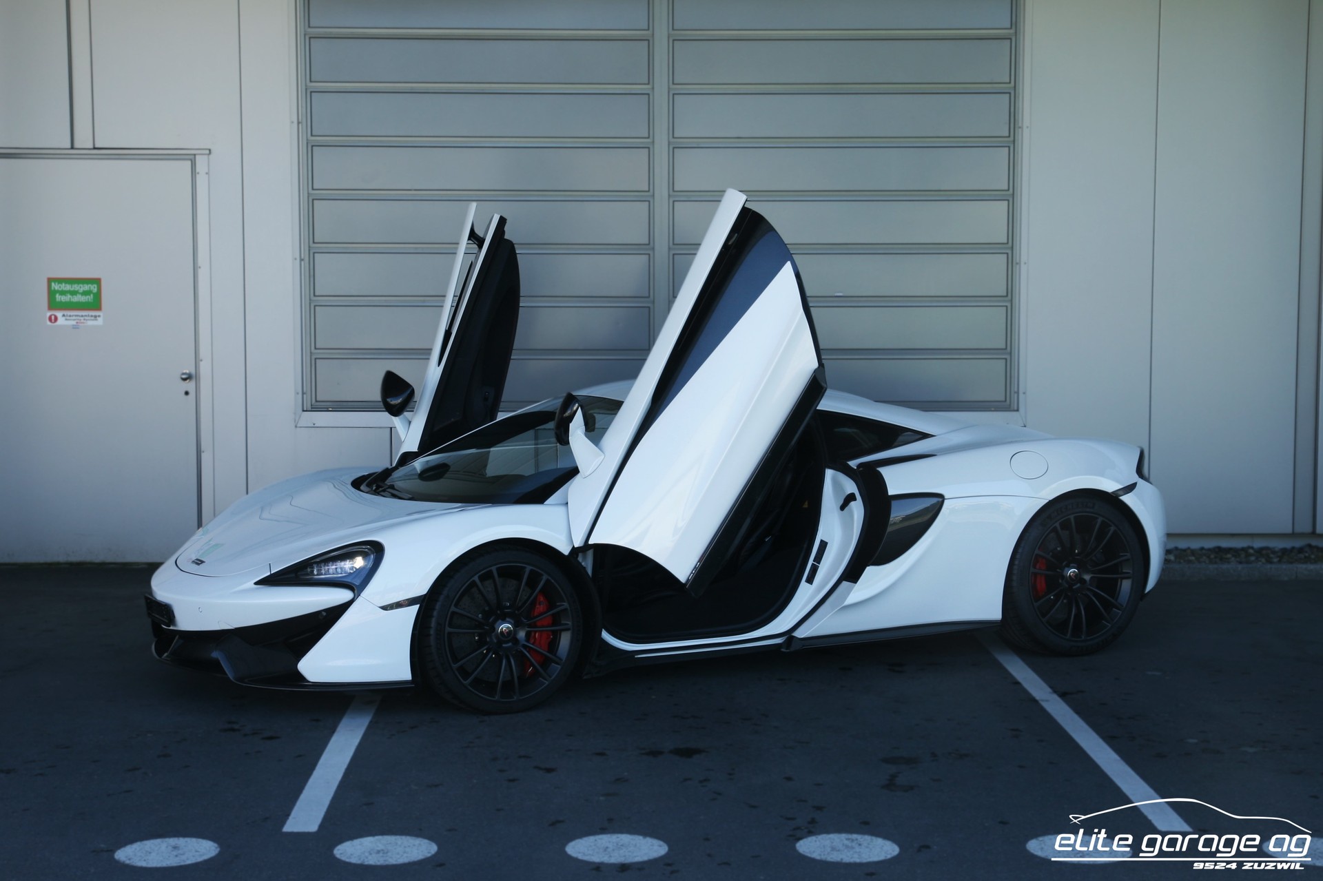 McLAREN 570S Coupé 3.8 V8 SSG