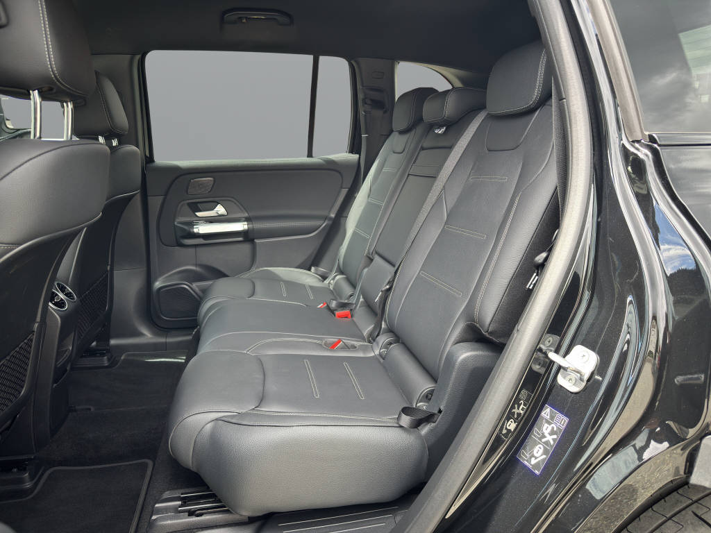 MERCEDES-BENZ EQB 350-image-12