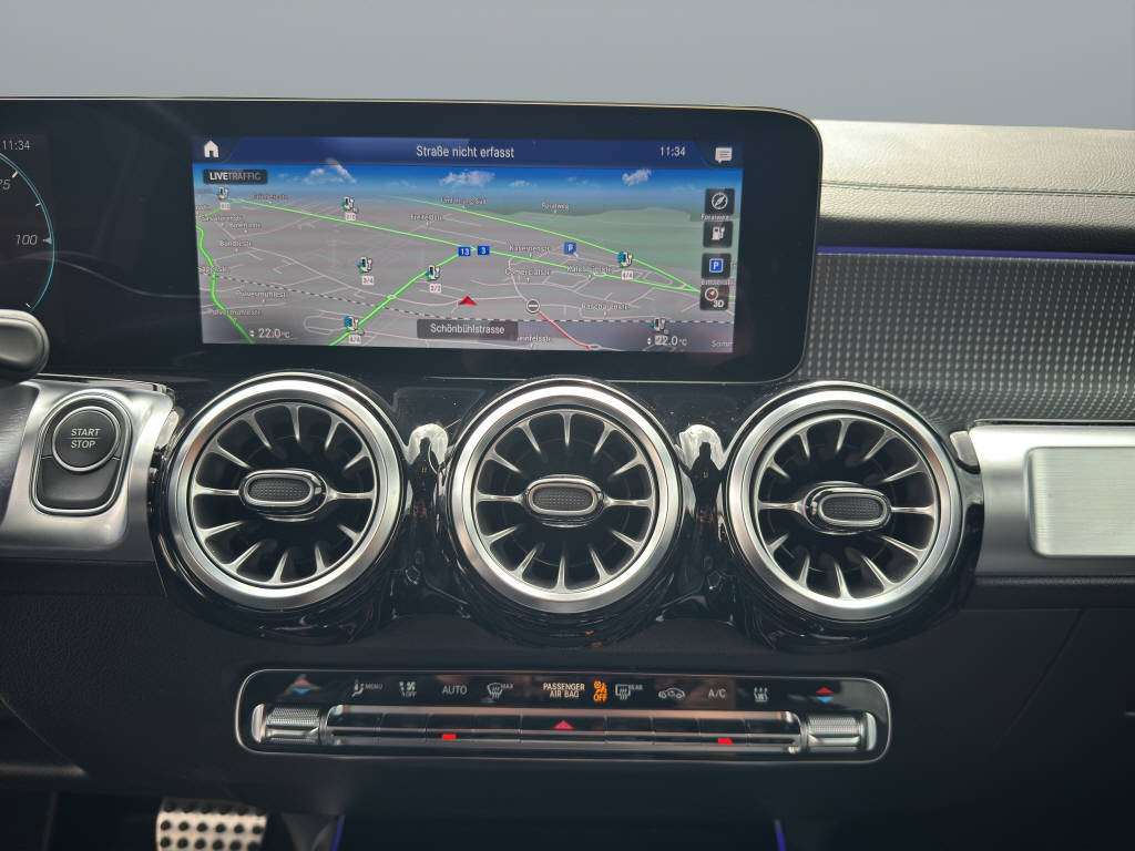 MERCEDES-BENZ EQB 350-image-10