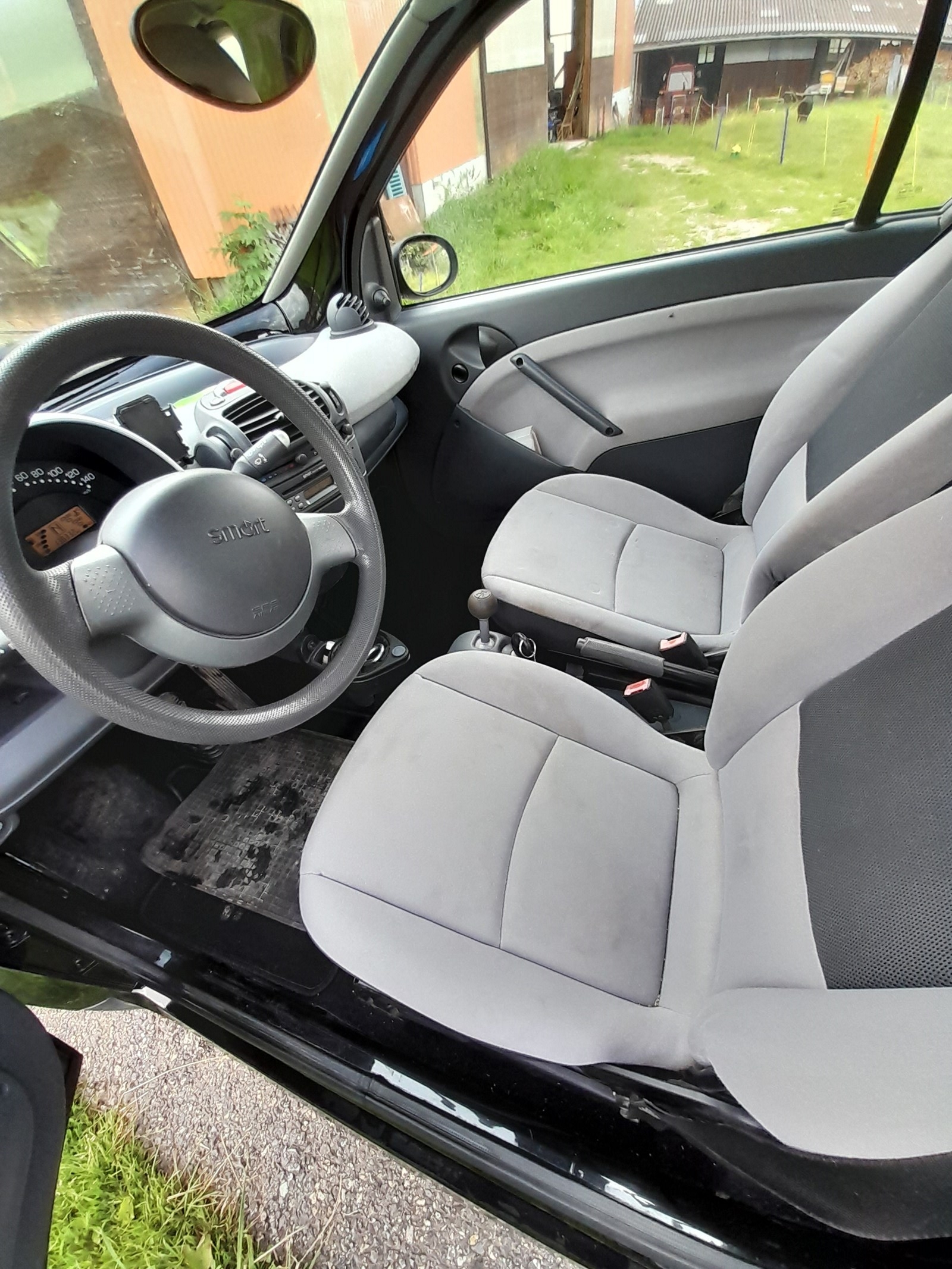 SMART Fortwo-image-3