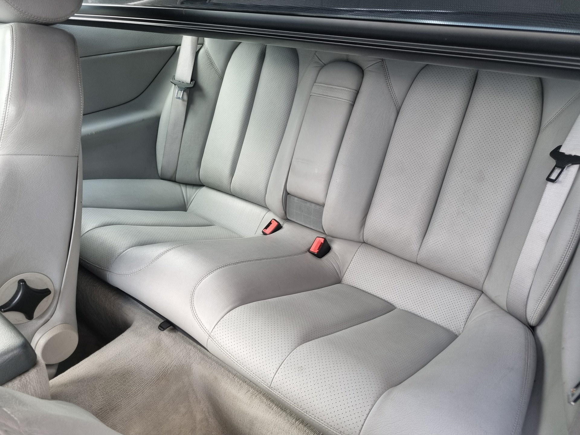 MERCEDES-BENZ CLK 320 Sport Automatic-image-8