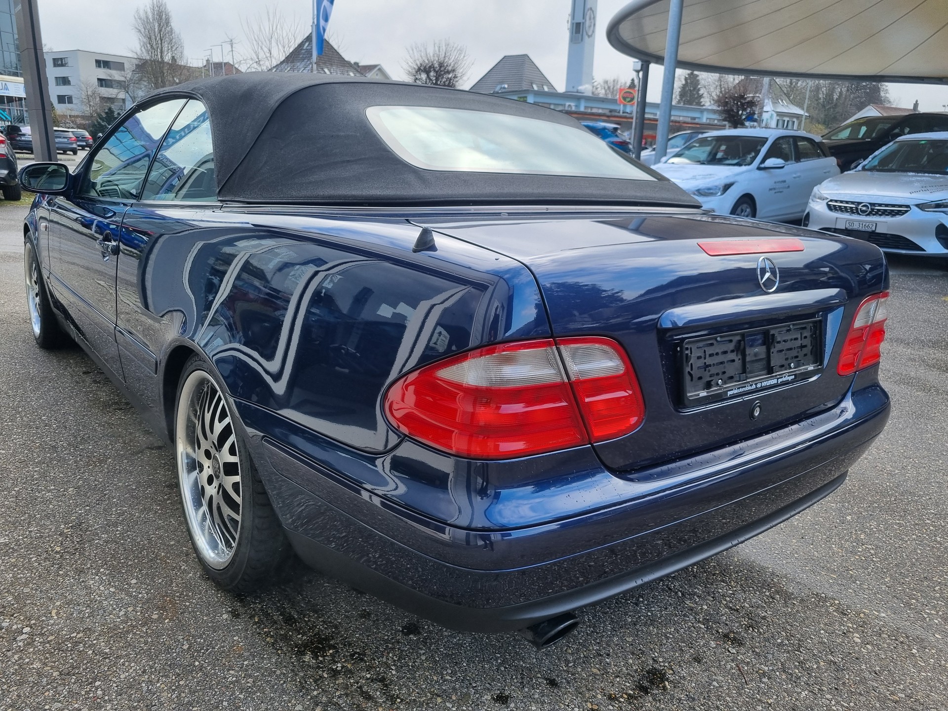 MERCEDES-BENZ CLK 320 Sport Automatic-image-6