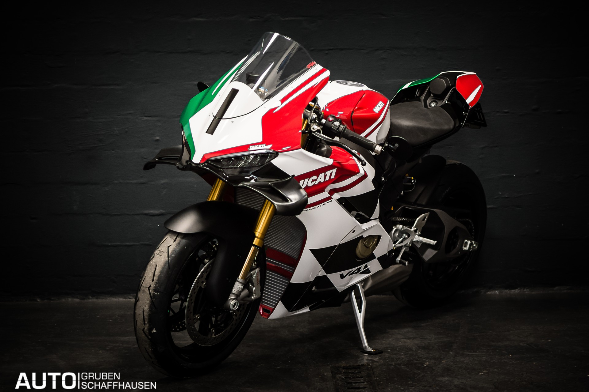 DUCATI Panigale V4 S ** Tricolore Design **-image-13
