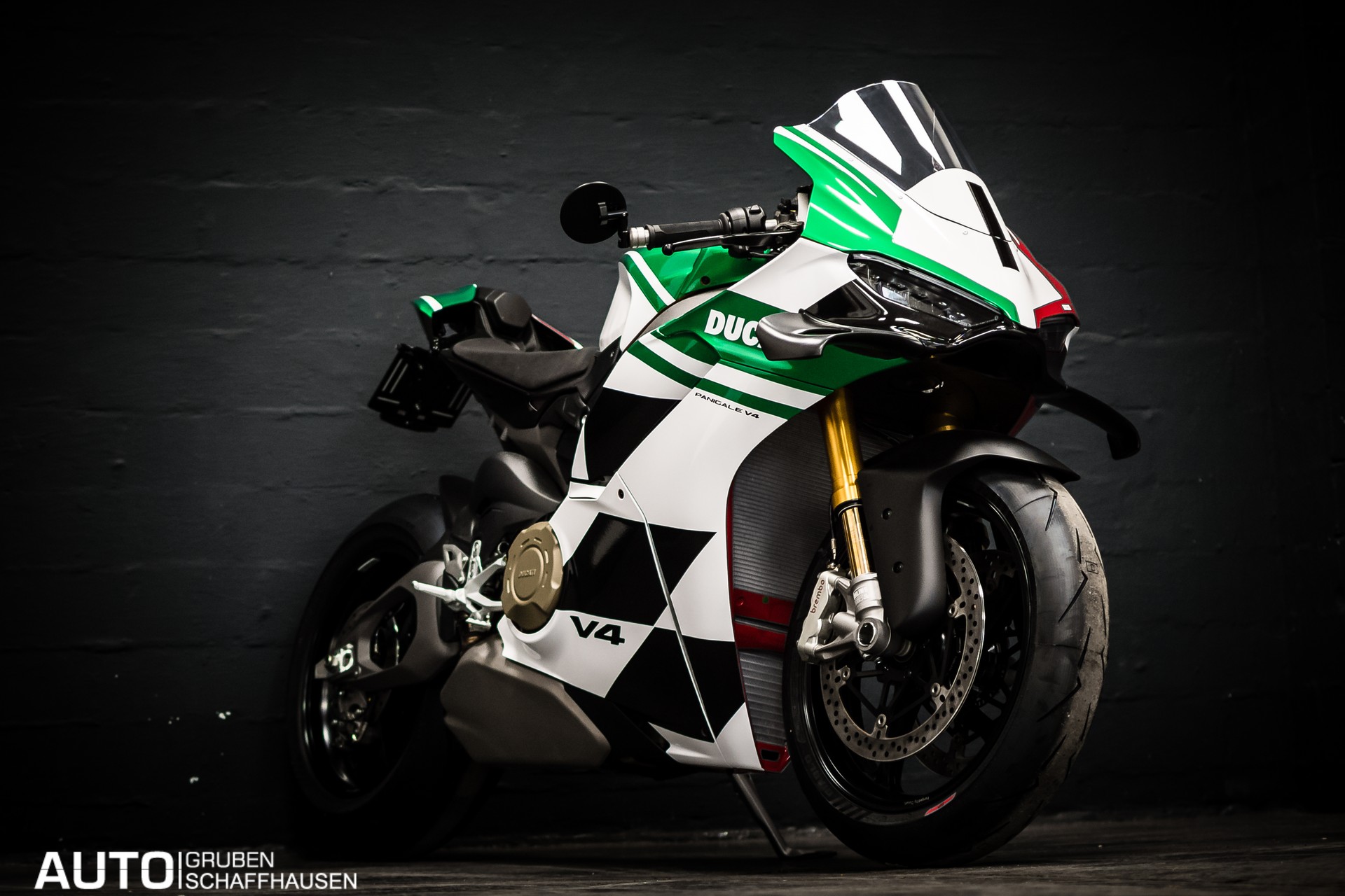 DUCATI Panigale V4 S ** Tricolore Design **-image-1