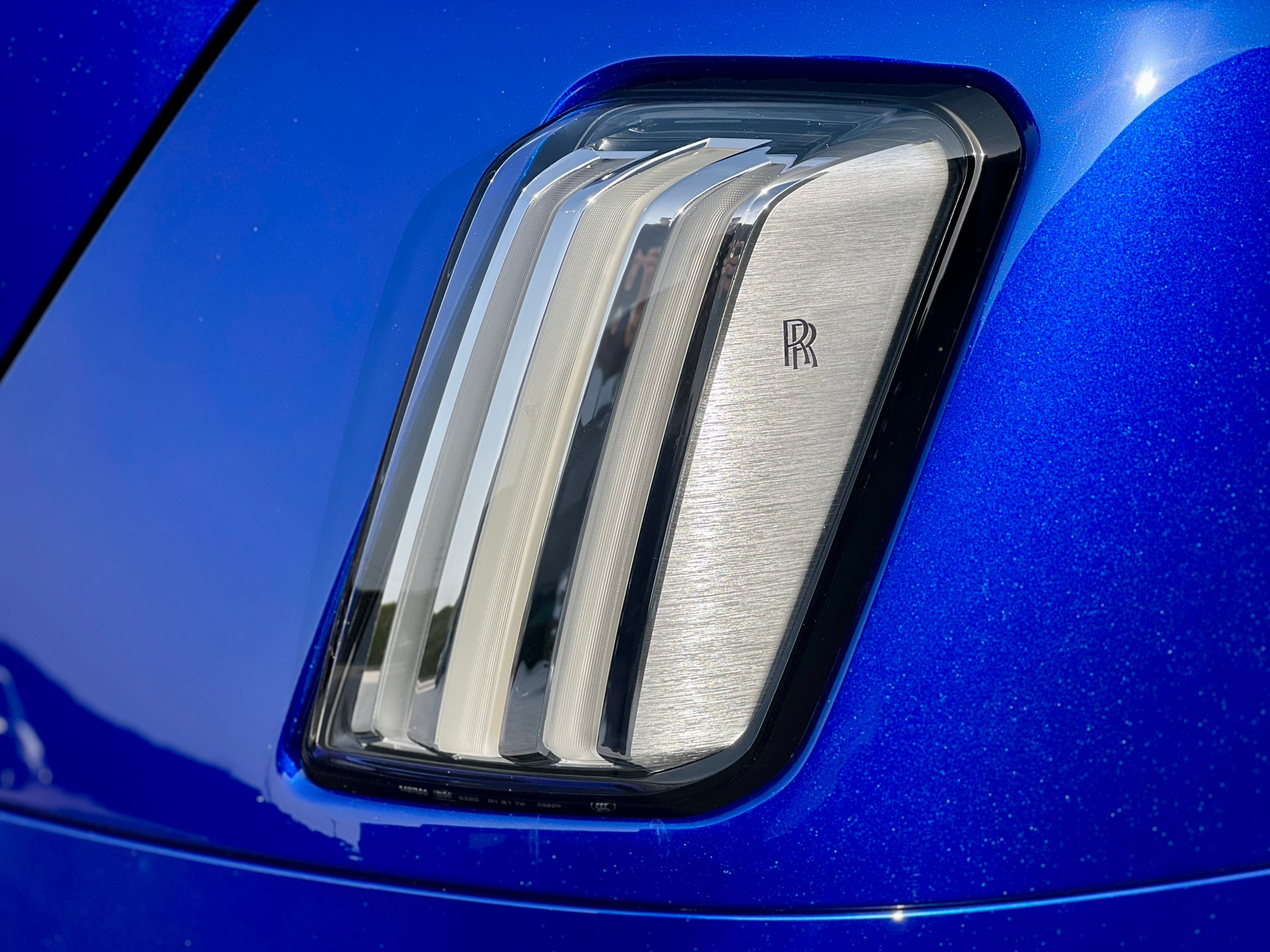 ROLLS-ROYCE Spectre-image-10