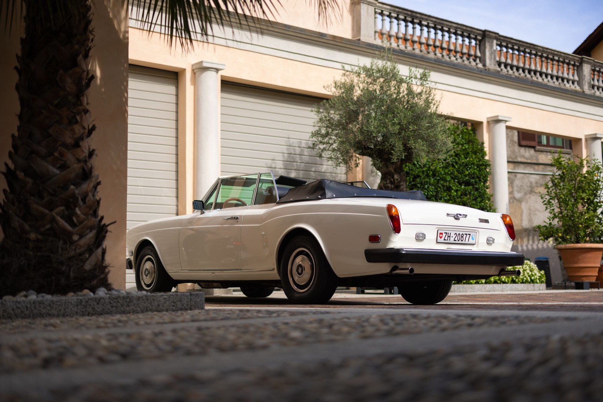ROLLS-ROYCE CORNICHE-image-2