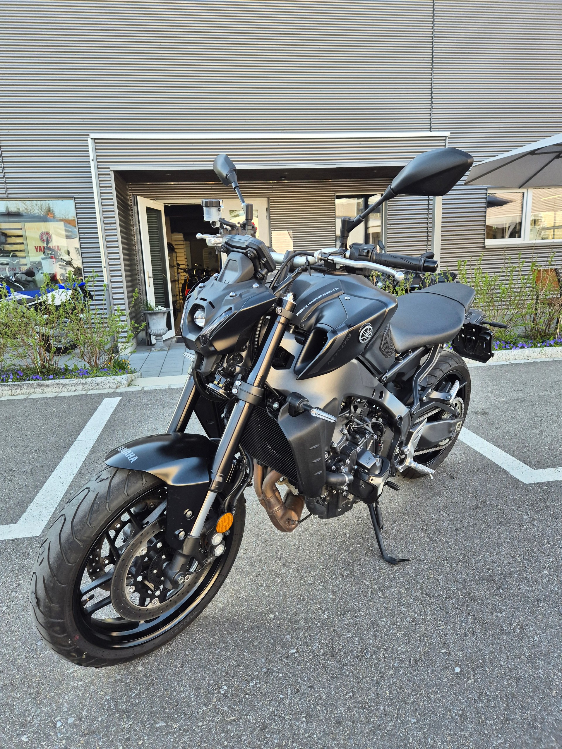 YAMAHA MT-09-image-2