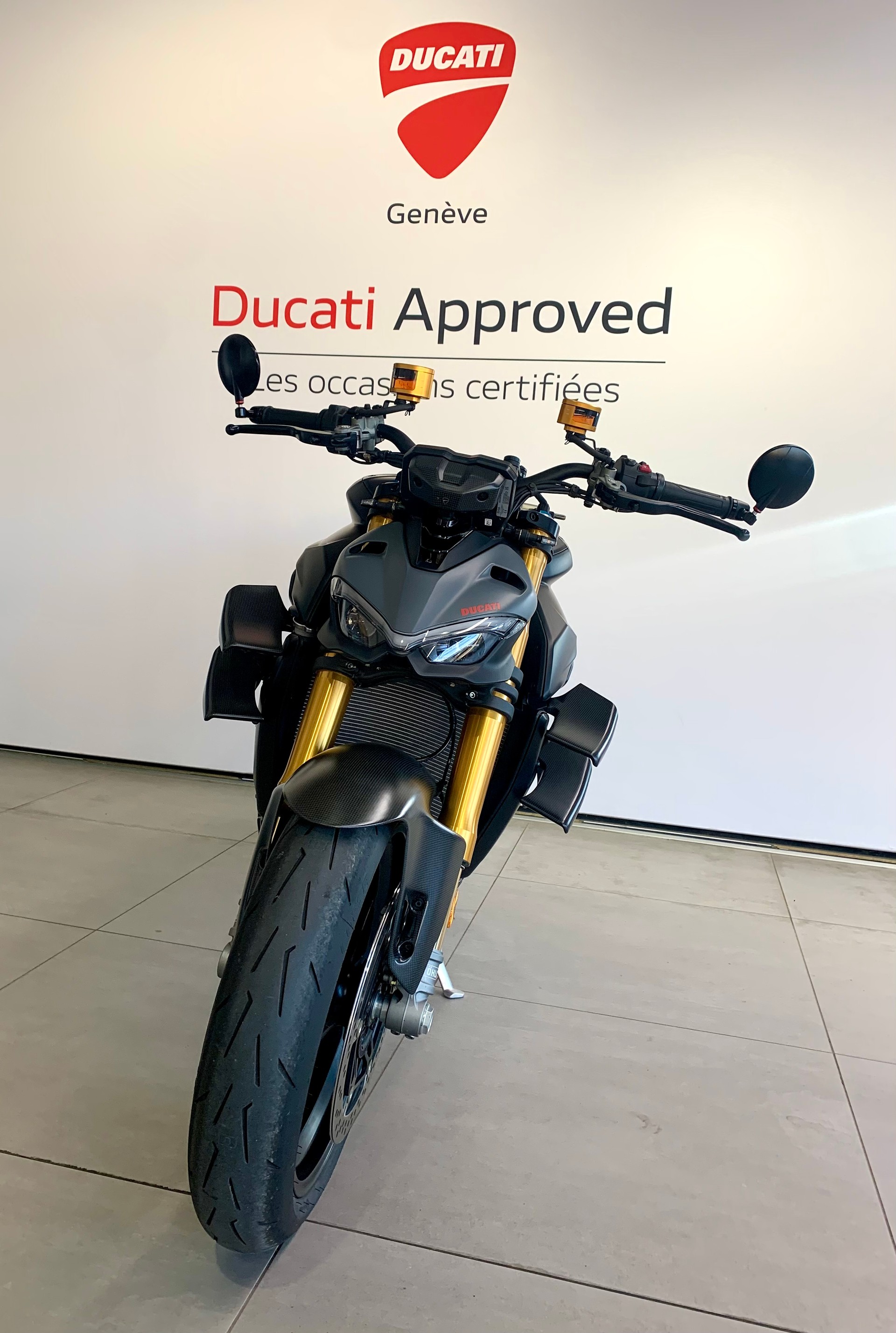 DUCATI Streetfighter V4 S-image-2