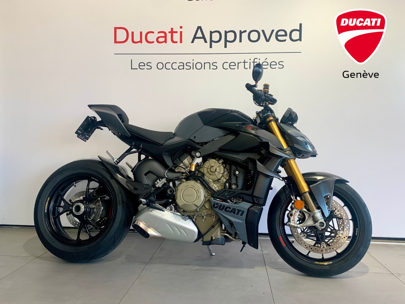 DUCATI Streetfighter V4 S-image-0
