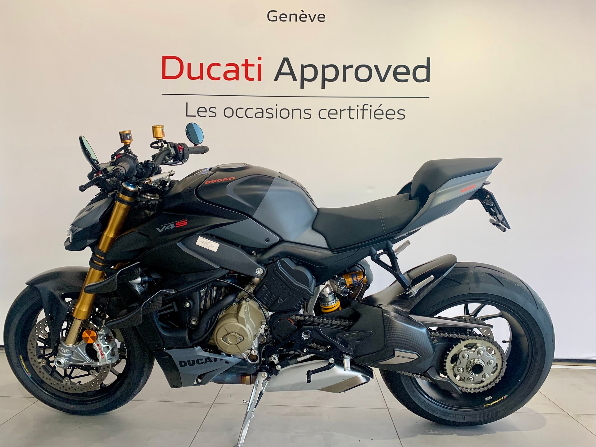 DUCATI Streetfighter V4 S-image-1