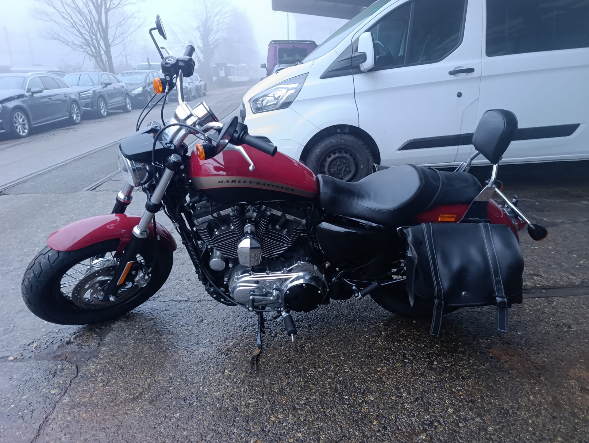 HARLEY-DAVIDSON XL 1200 C Sportster Custom ABS-image-2