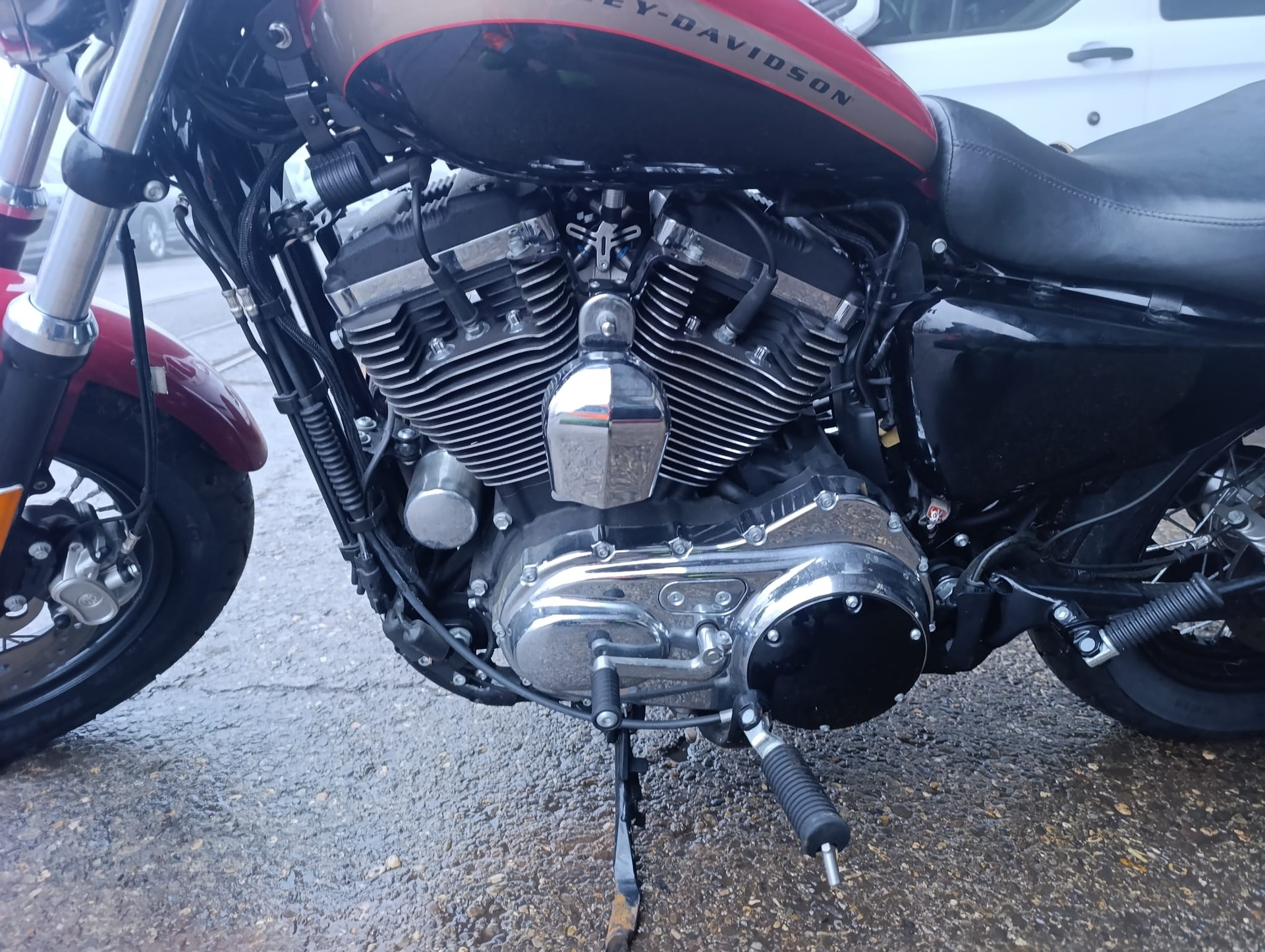 HARLEY-DAVIDSON XL 1200 C Sportster Custom ABS-image-4