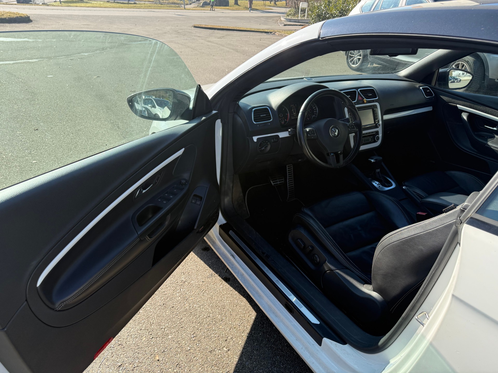 VW Eos 2.0 TDI DSG-image-5