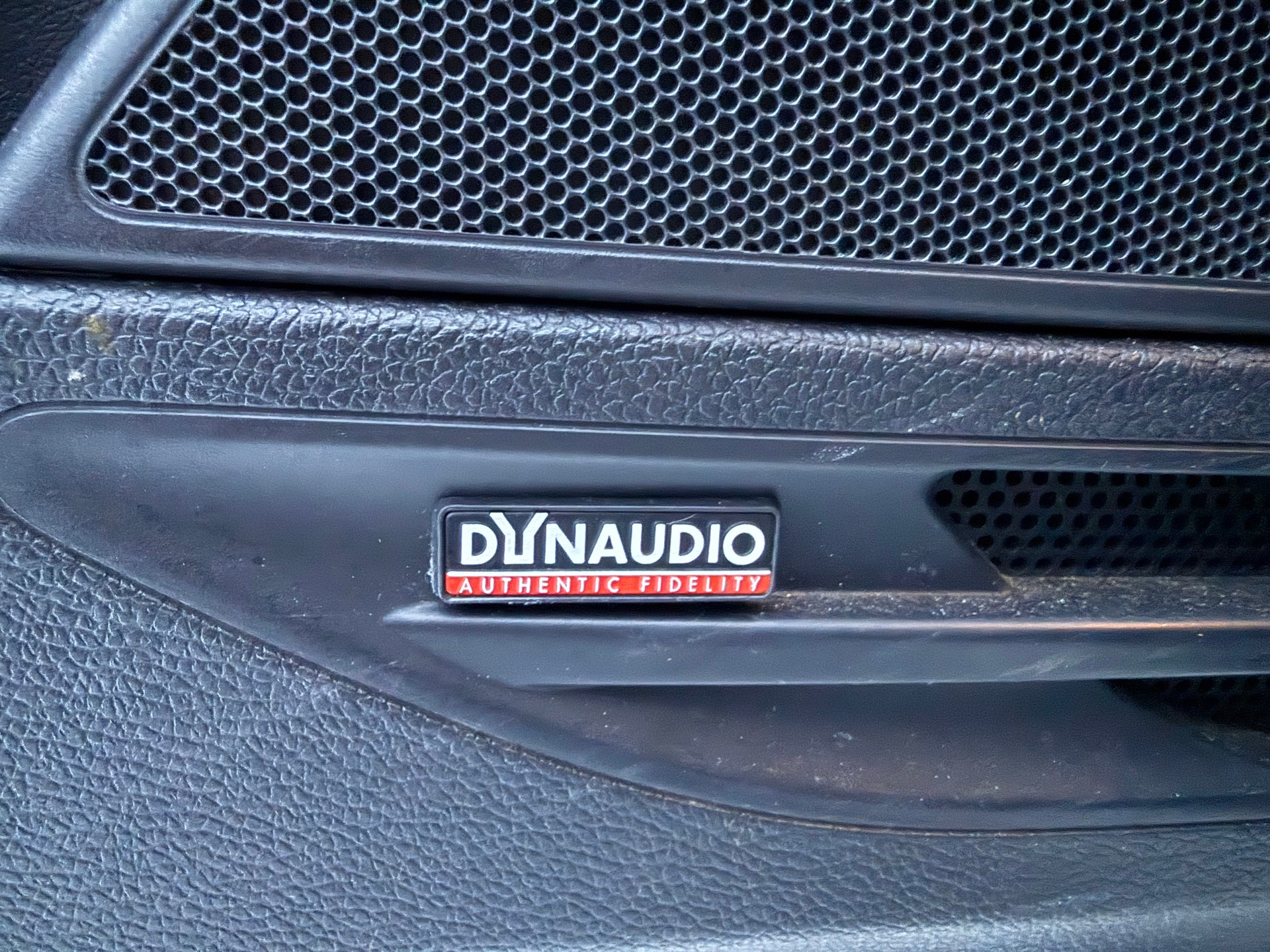 VW Eos 2.0 TDI DSG-image-15