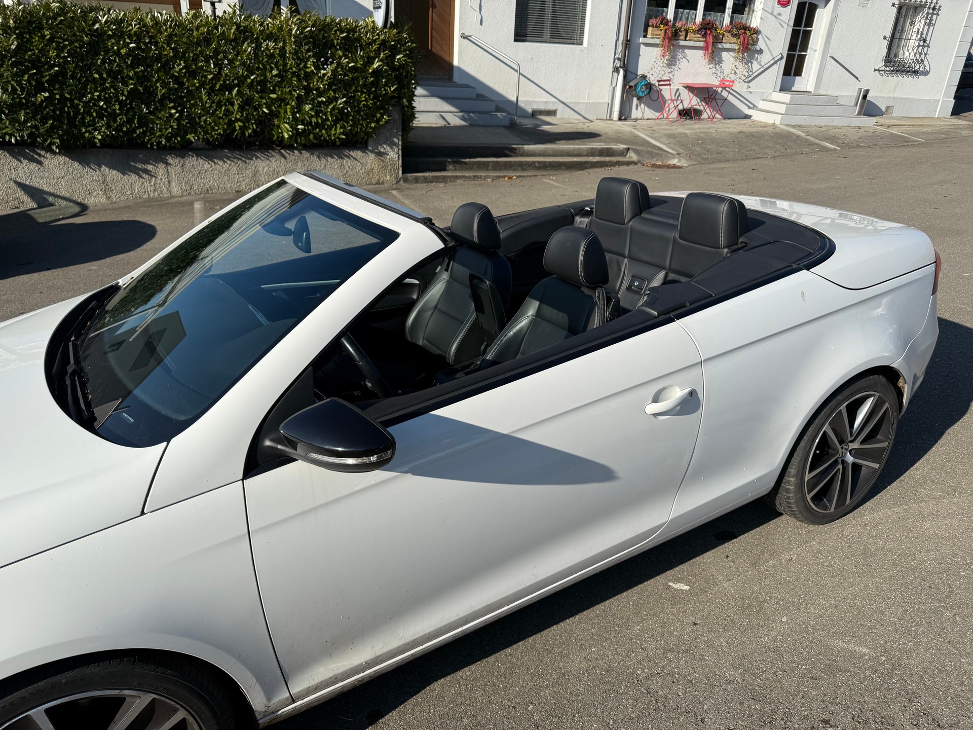VW Eos 2.0 TDI DSG-image-10