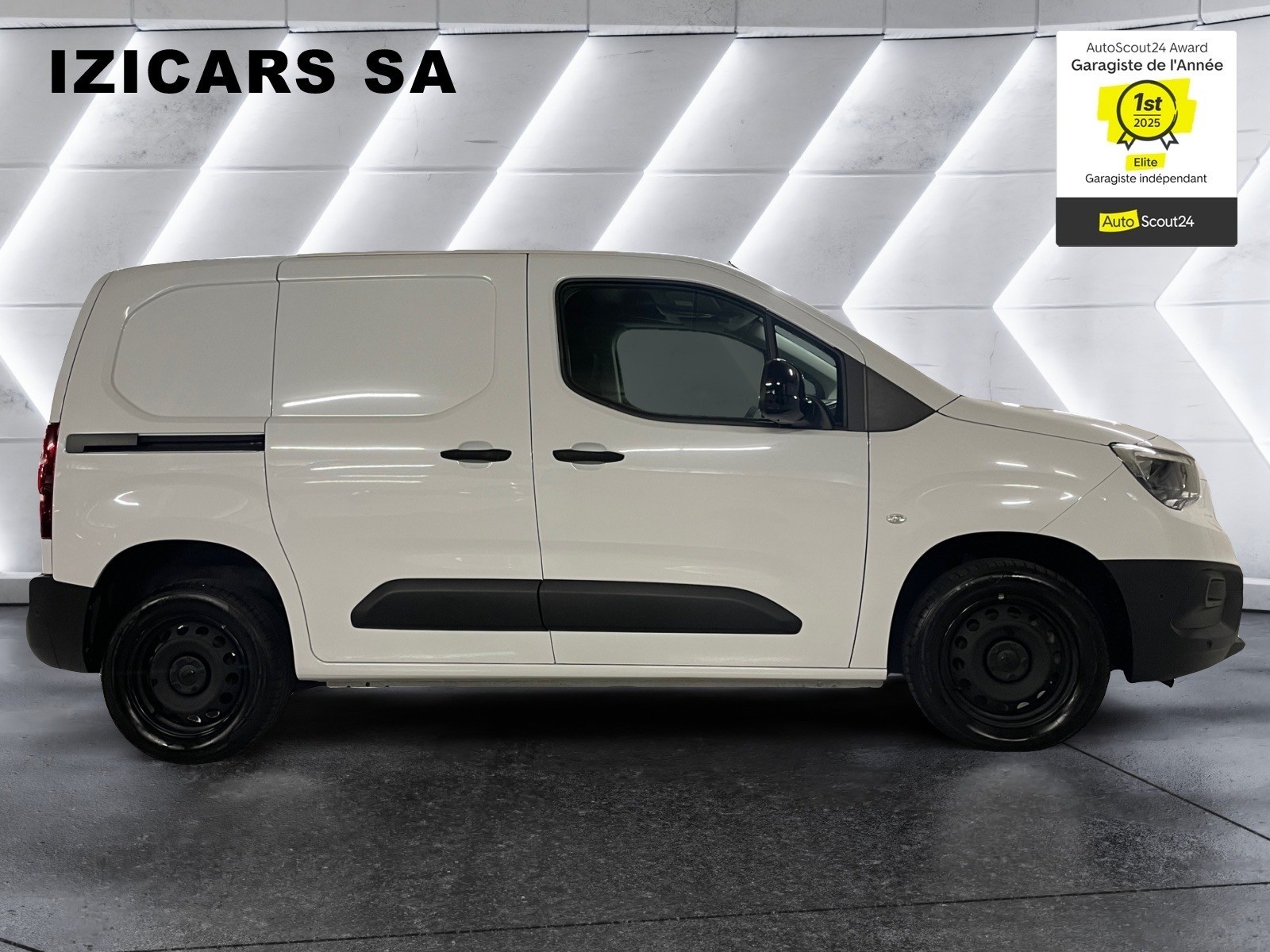 OPEL Combo Cargo 1.5 Climatisation / Reg vitesse / GPS / Pack électriques / volant chauffant / Caméra de recul-image-6