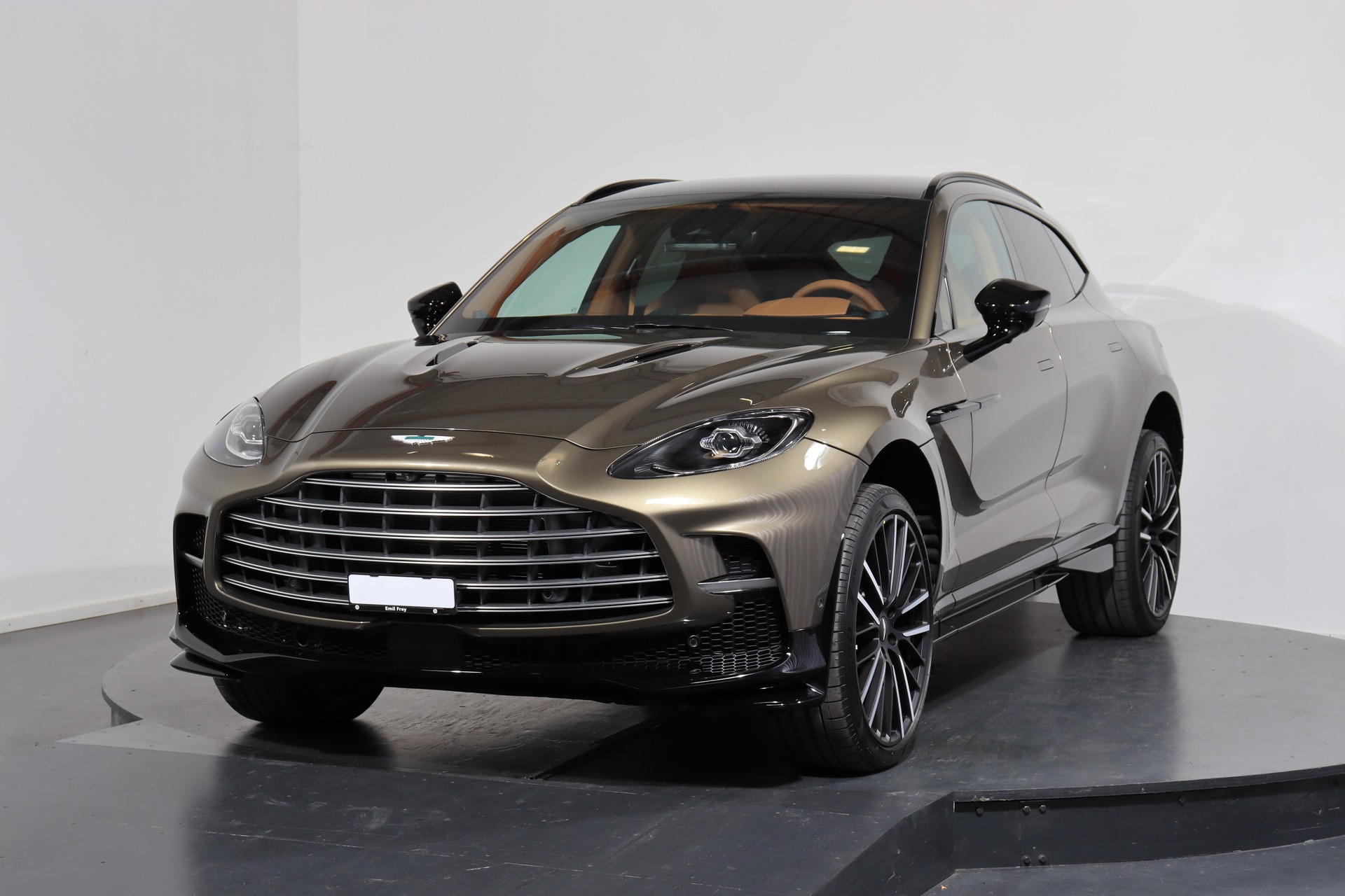 ASTON MARTIN DBX 707 4.0 V8 Bi-Turbo