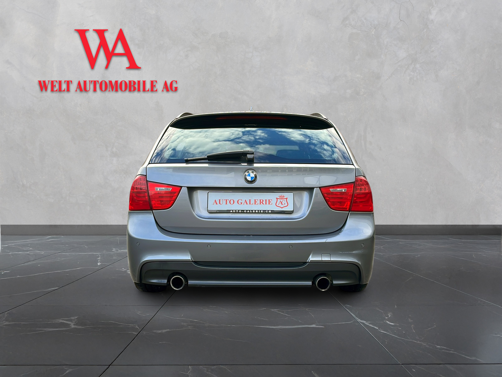 BMW 335i xDrive Touring Steptronic-showroom-element-3