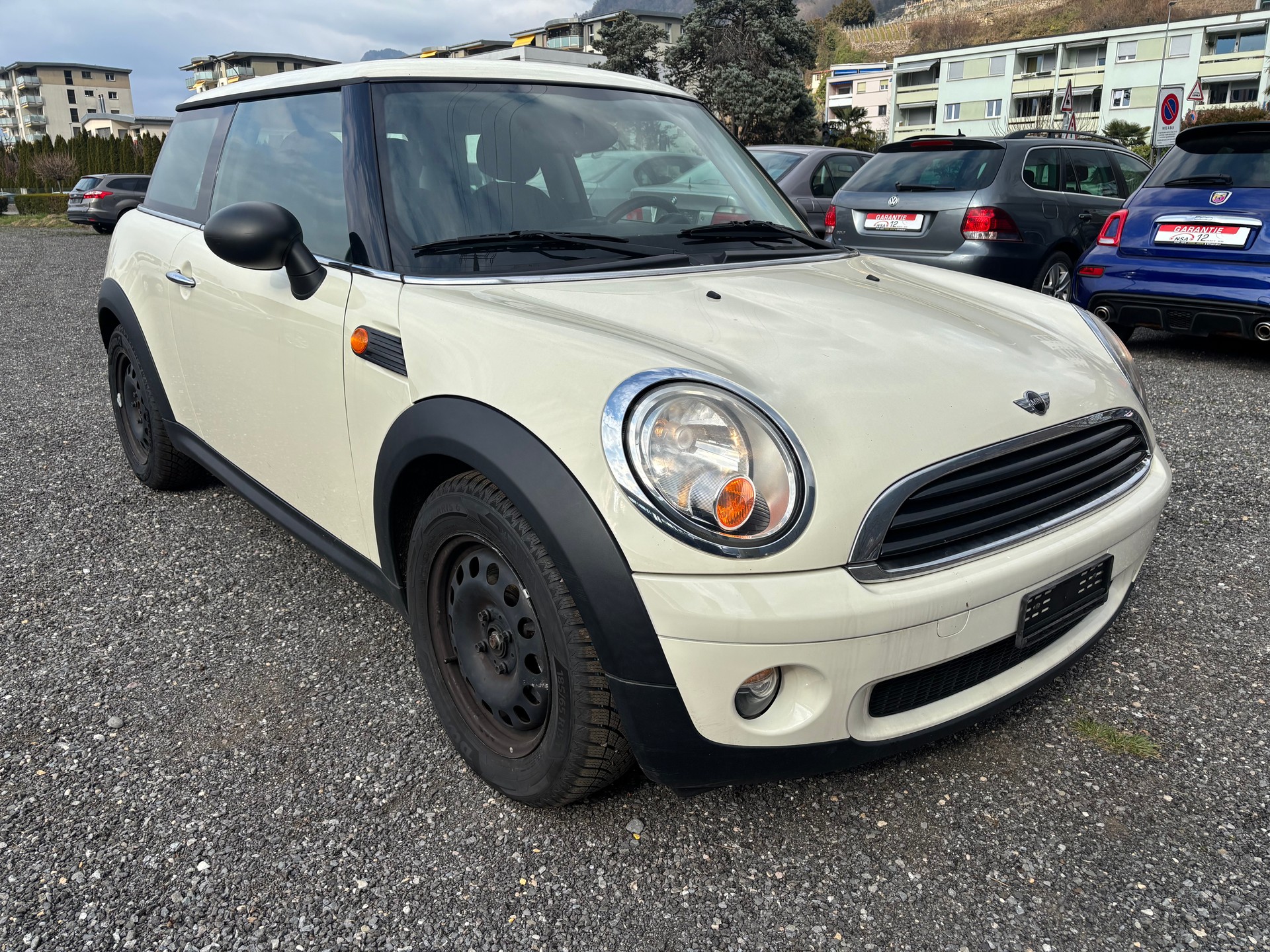 MINI One-image-2