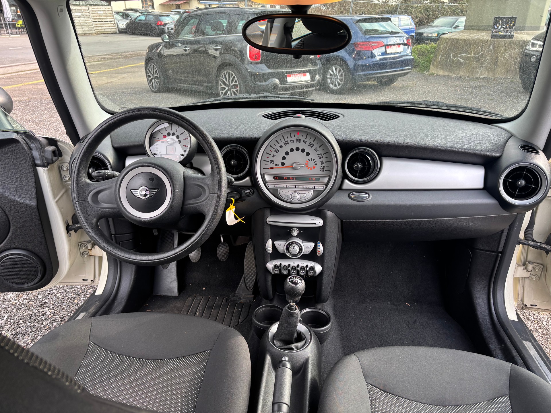 MINI One-image-13