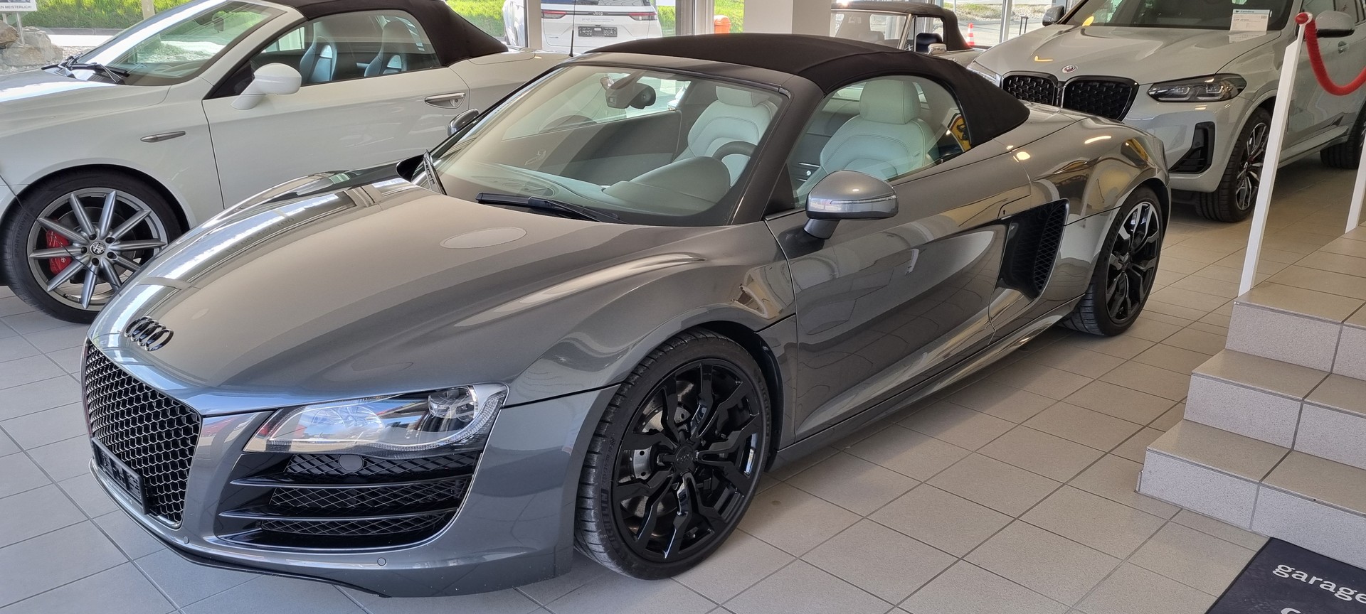 AUDI R8 Spyder 5.2 R-Tronic