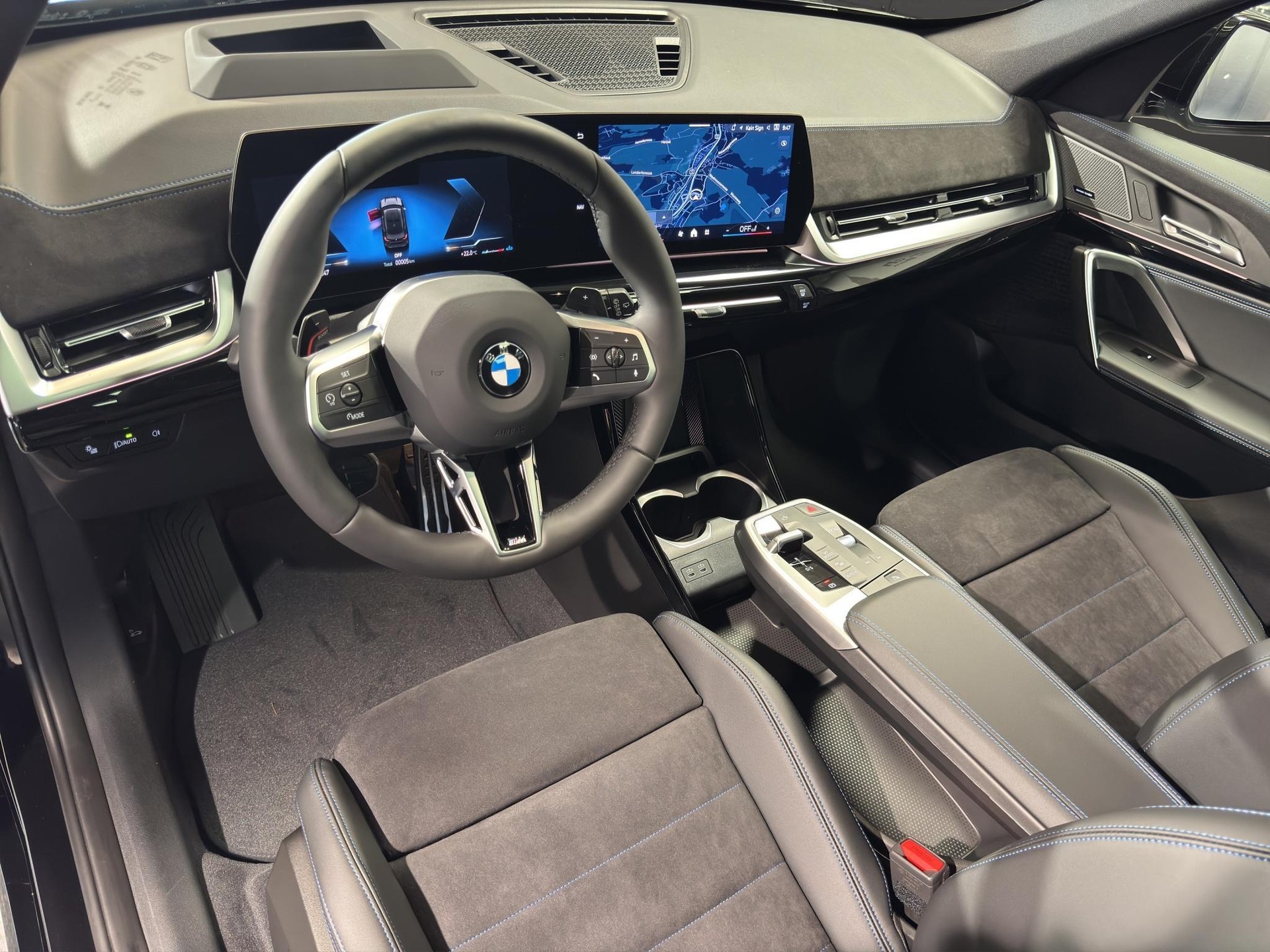 BMW X1 23i xDrive-image-7