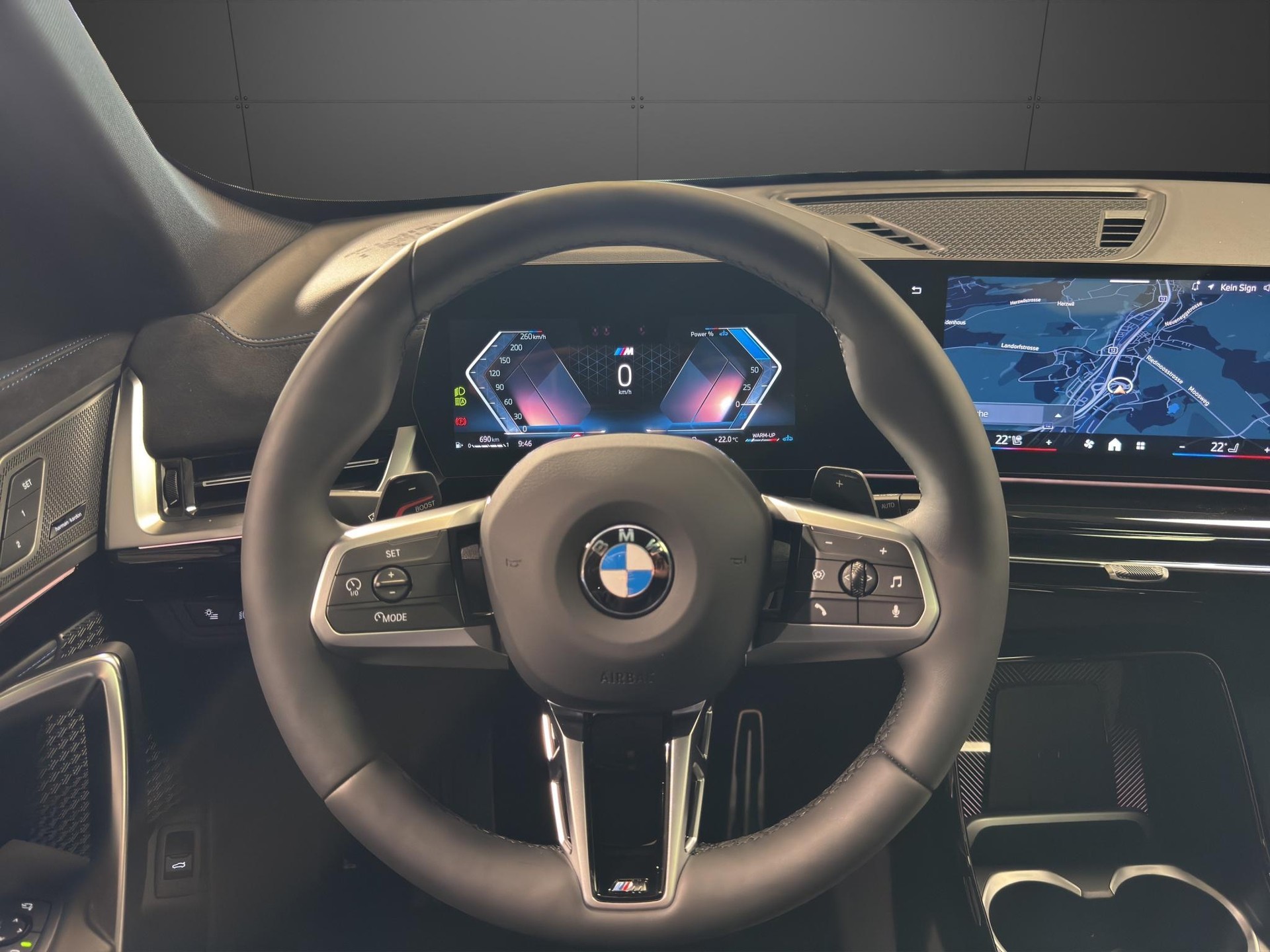 BMW X1 23i xDrive-image-13