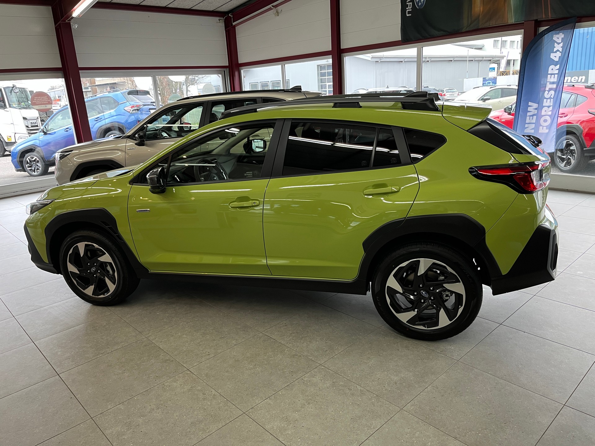 SUBARU Crosstrek 2.0 e-Boxer Swiss Plus AWD Lineartronic-showroom-element-1