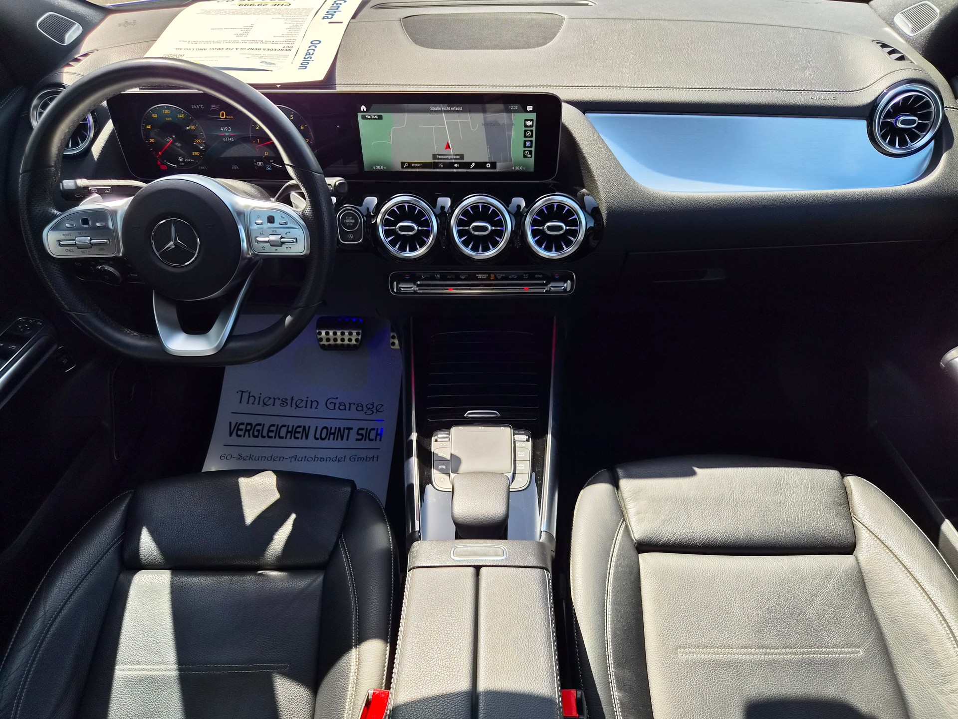 MERCEDES-BENZ GLA 250 4Matic AMG Line 8G-DCT-image-13