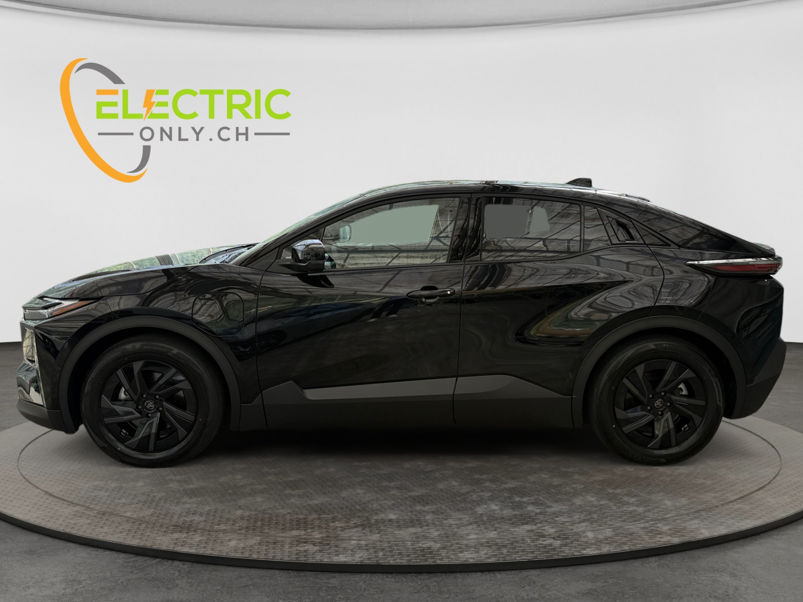 TOYOTA C-HR+ 77 kWh Style FWD-showroom-element-1