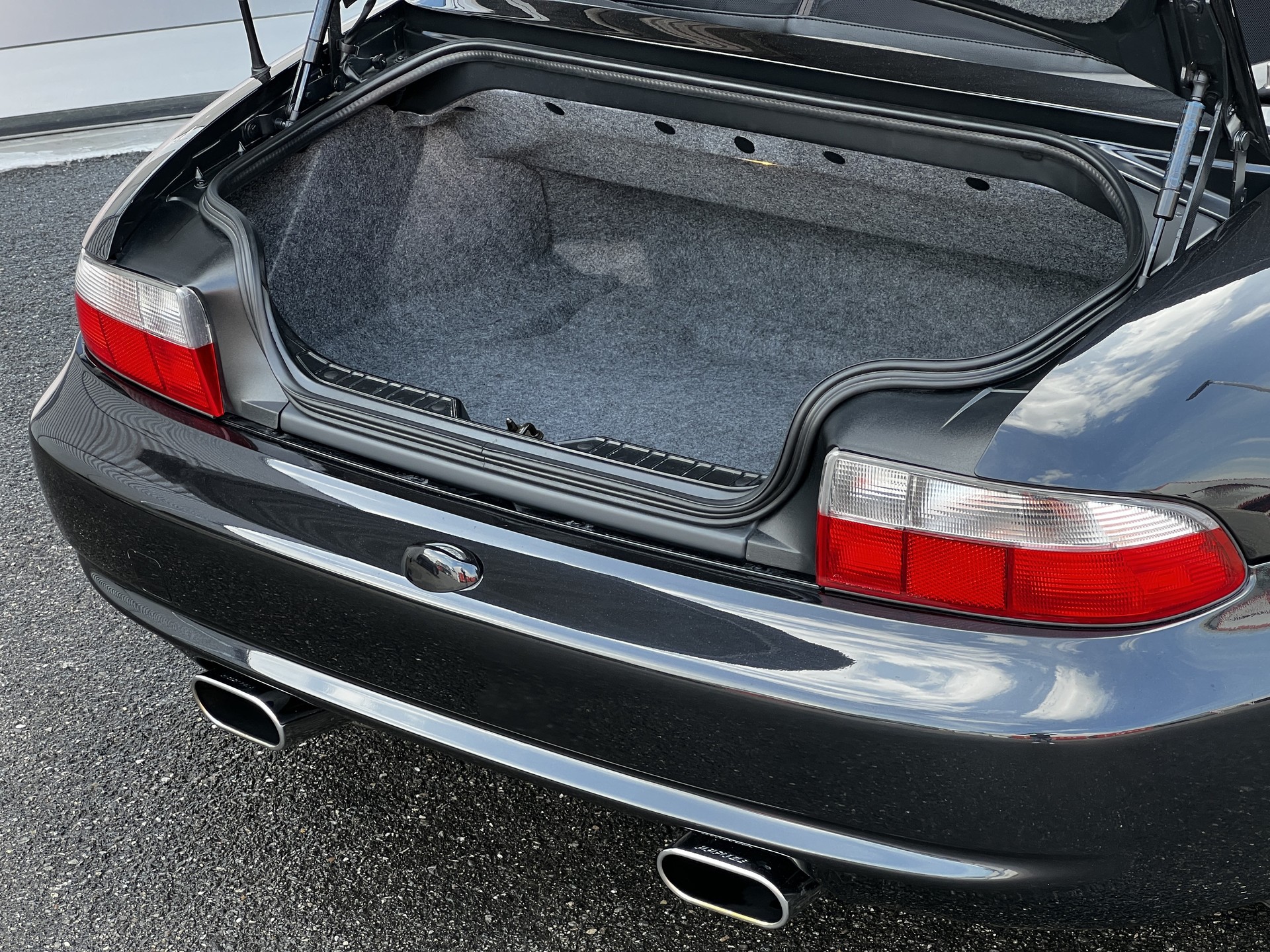 BMW M Roadster-image-9