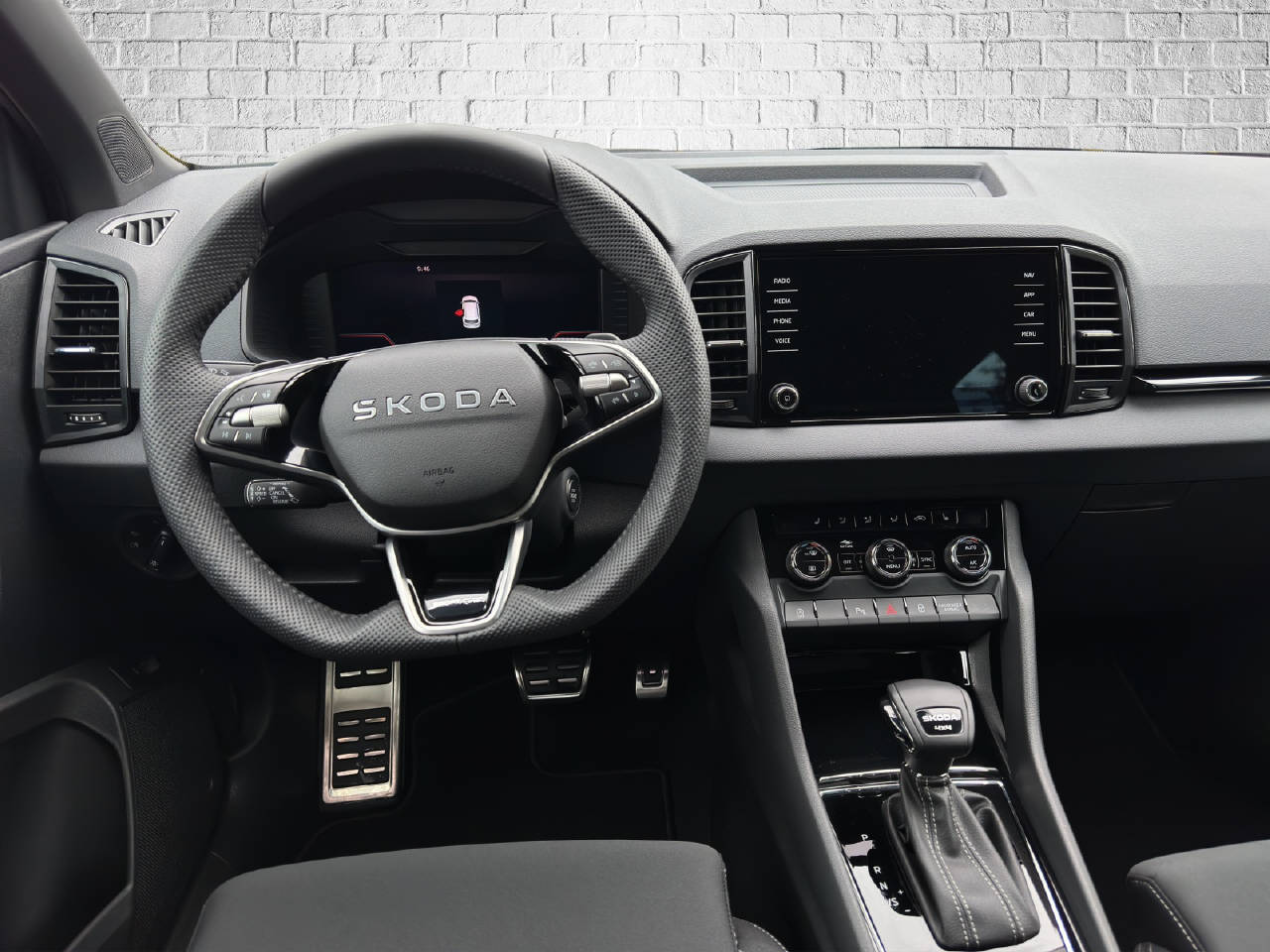 SKODA Karoq 2.0 TSI SportLine 4x4 DSG-image-9