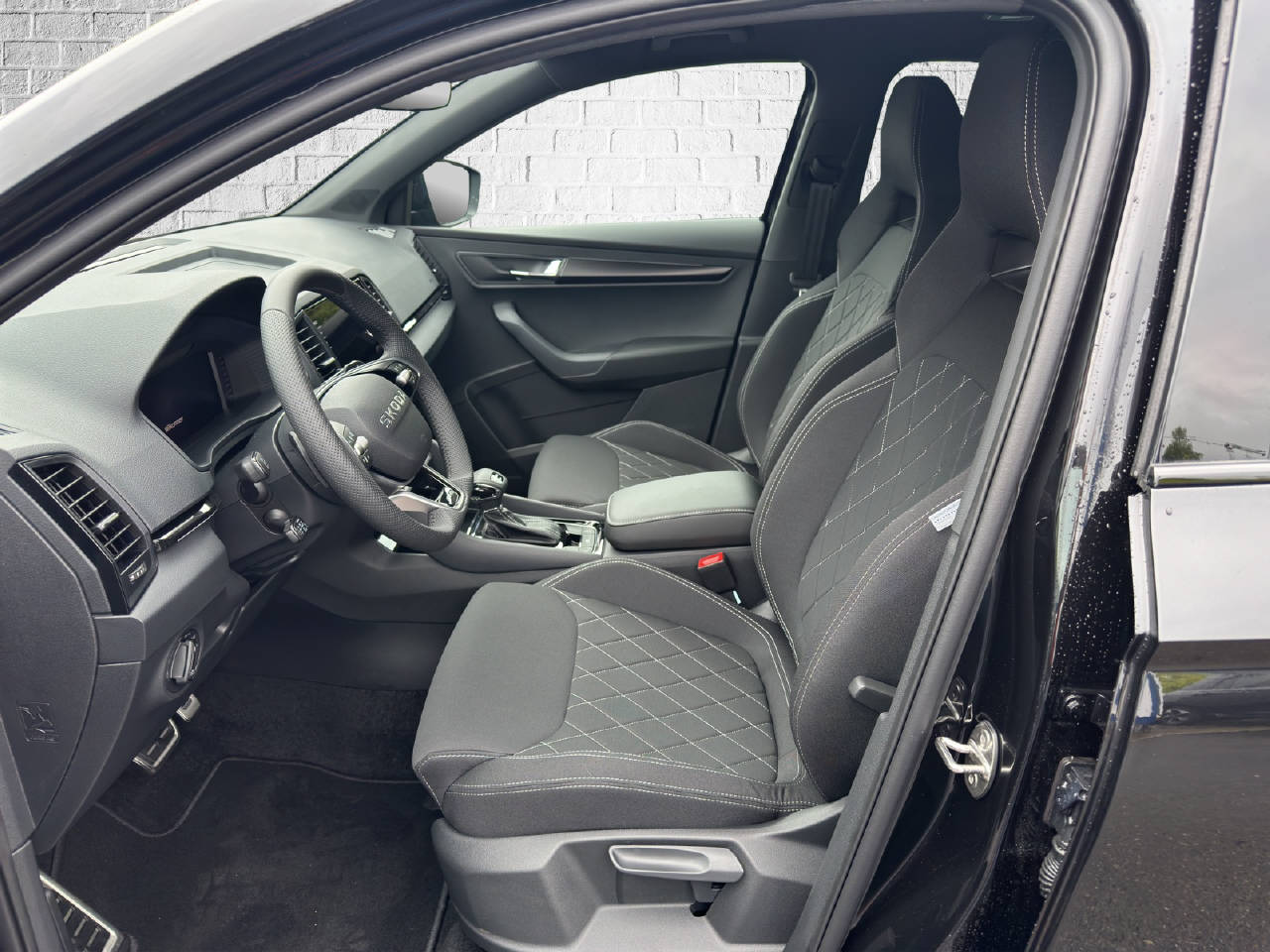 SKODA Karoq 2.0 TSI SportLine 4x4 DSG-image-7