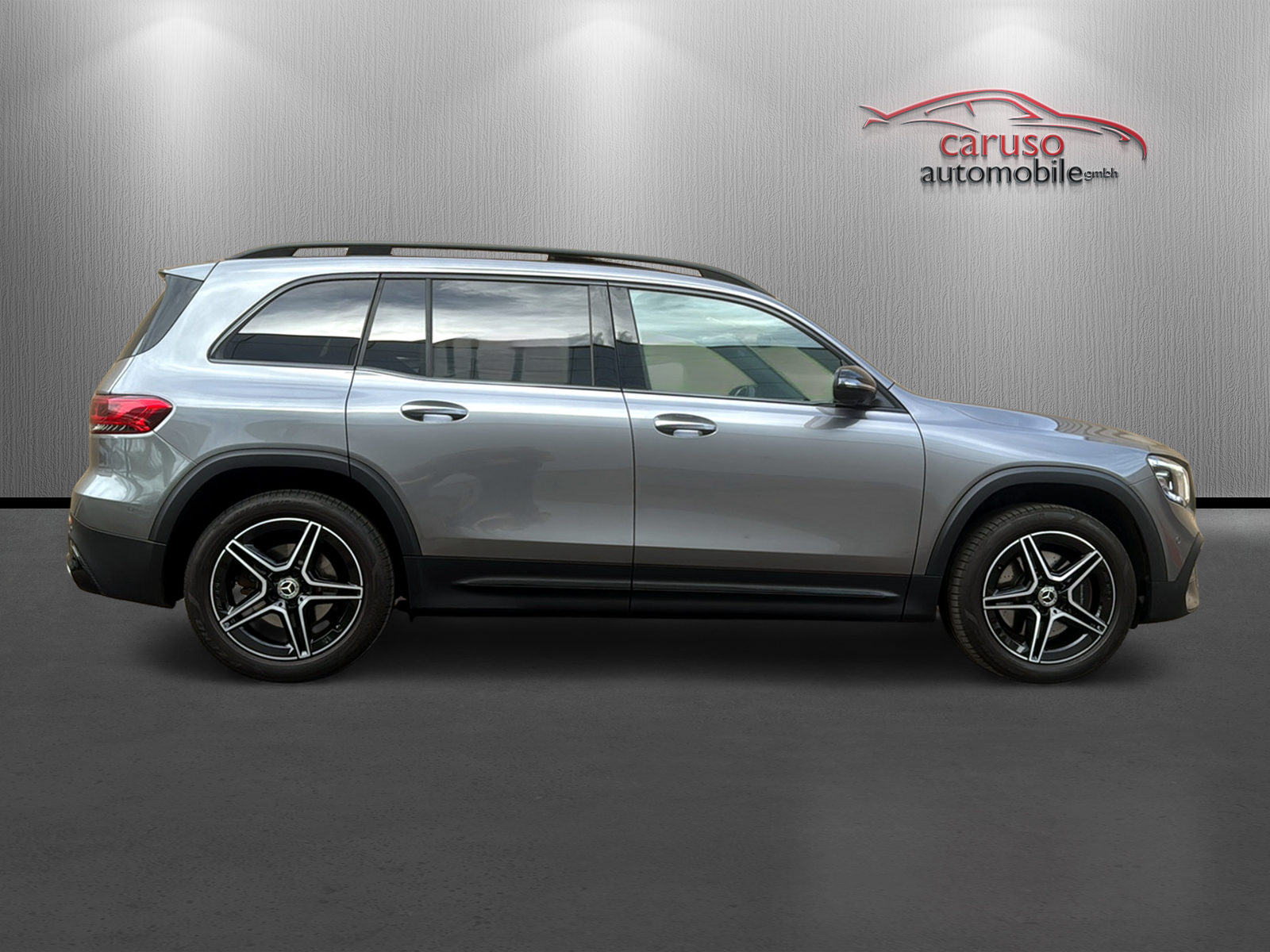 MERCEDES-BENZ GLB 250 4Matic AMG Line 8G-Tronic*Panoramadach*-image-2