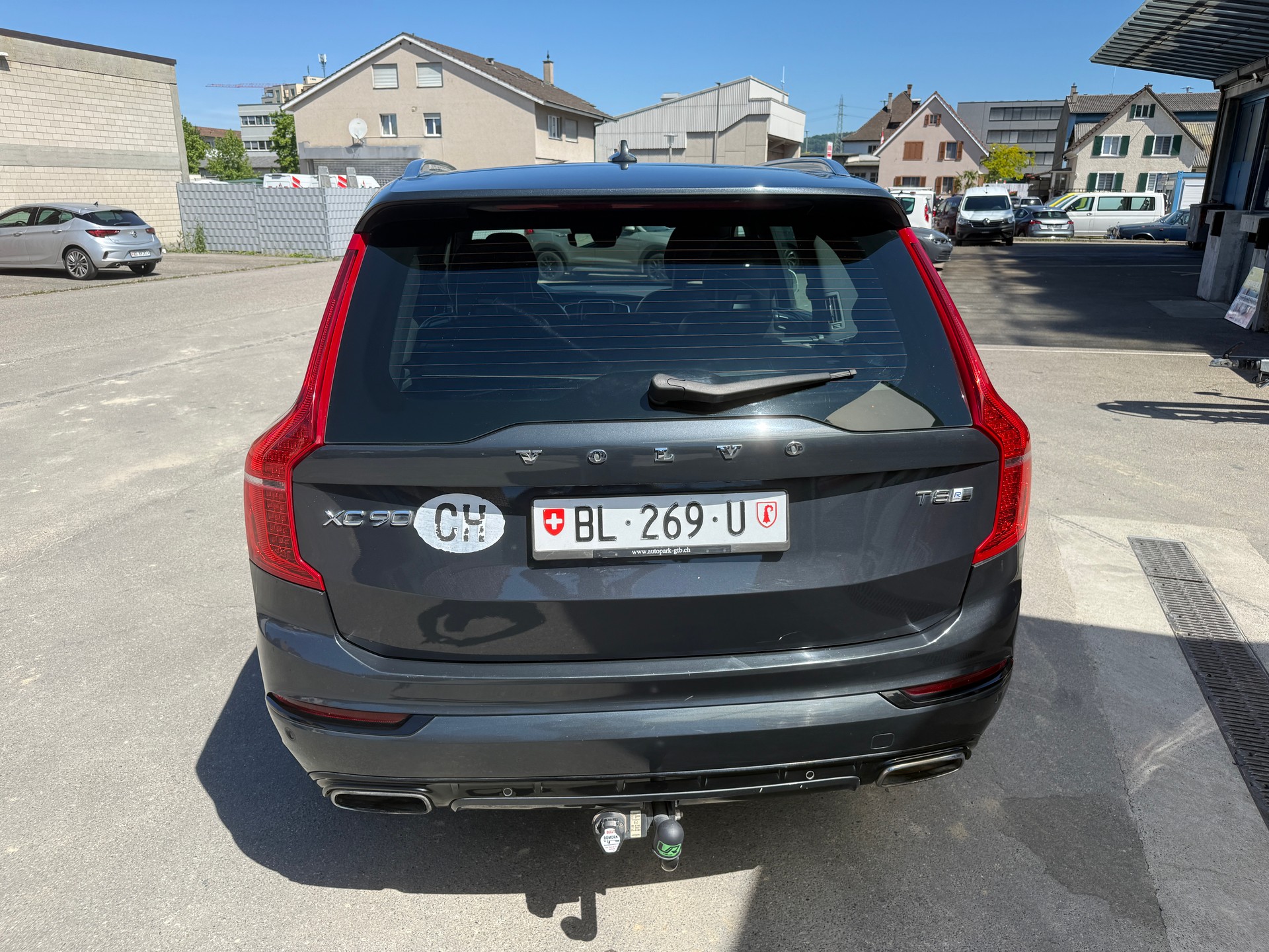 VOLVO XC90 T8 AWD R-Design Geartronic-image-5