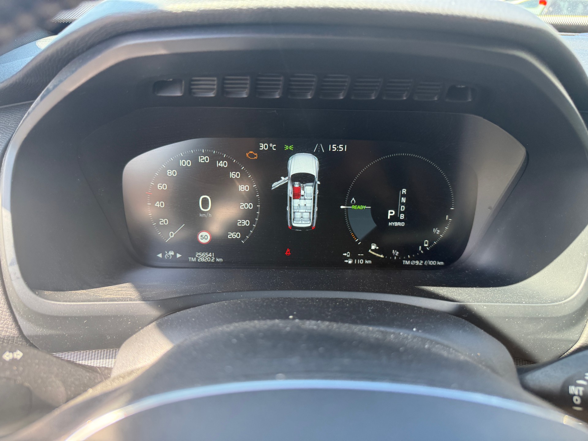 VOLVO XC90 T8 AWD R-Design Geartronic-image-8