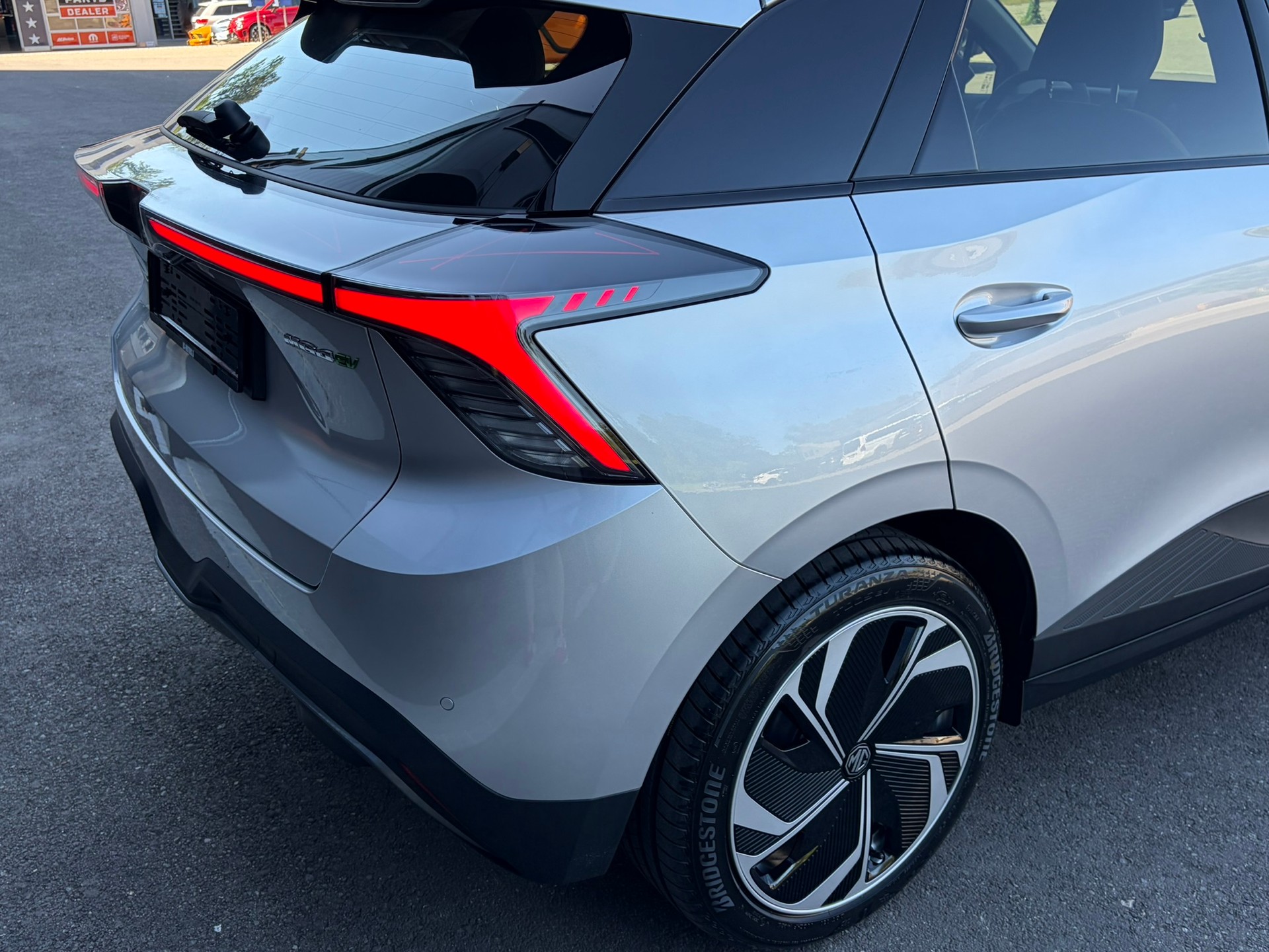 MG 4 EV 64kWh Premium-image-3