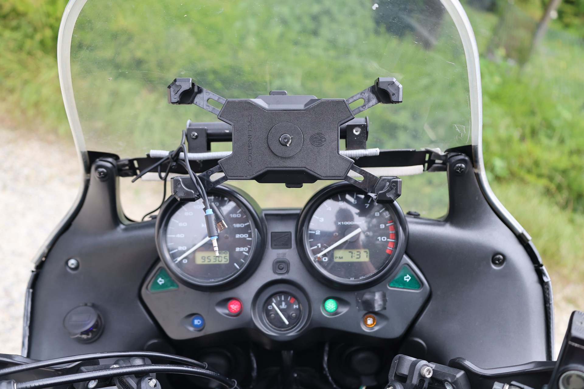 HONDA XL 1000 V Varadero-image-5
