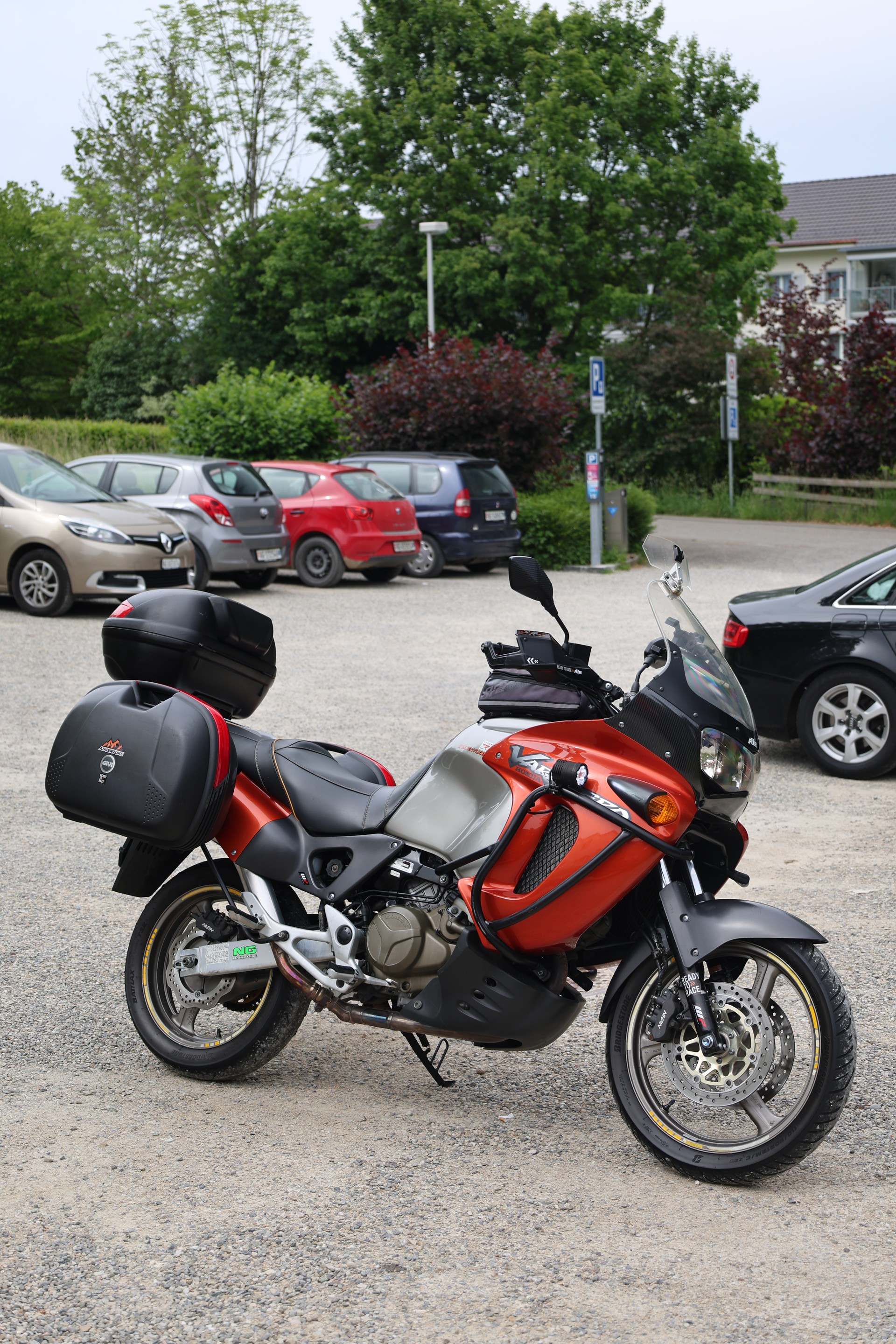 HONDA XL 1000 V Varadero-image-10