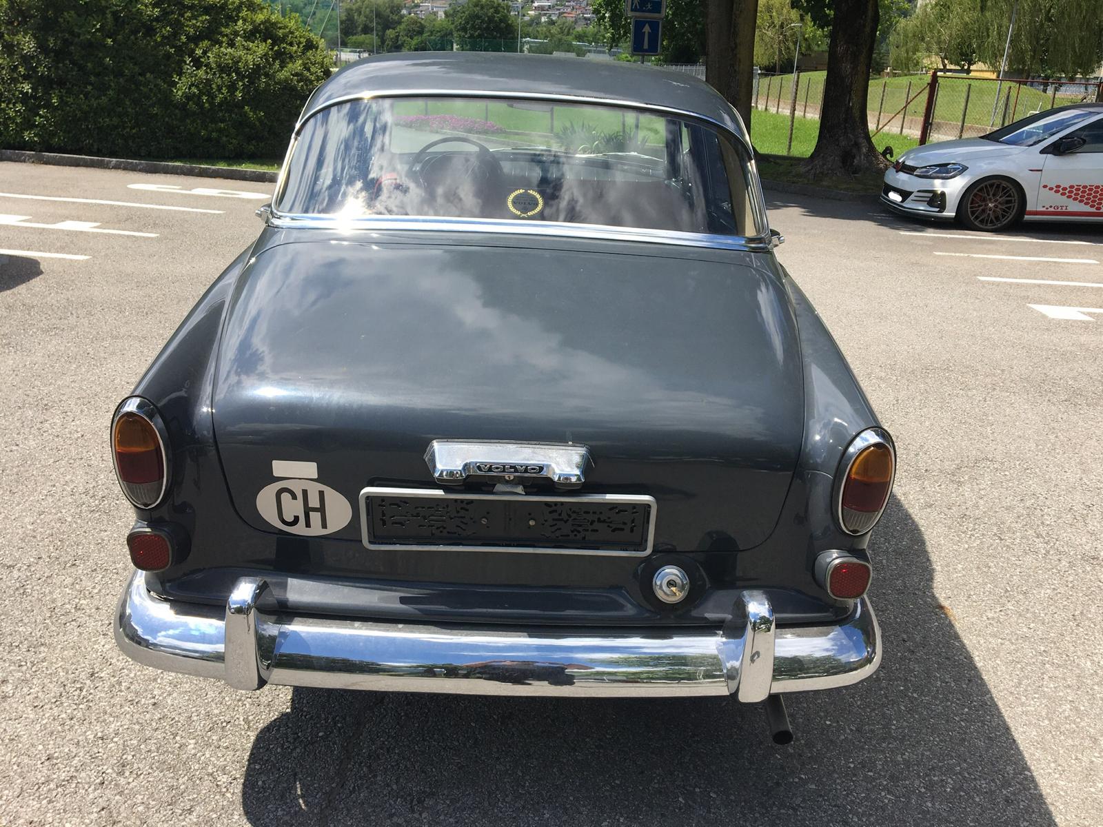 VOLVO 122S-image-5