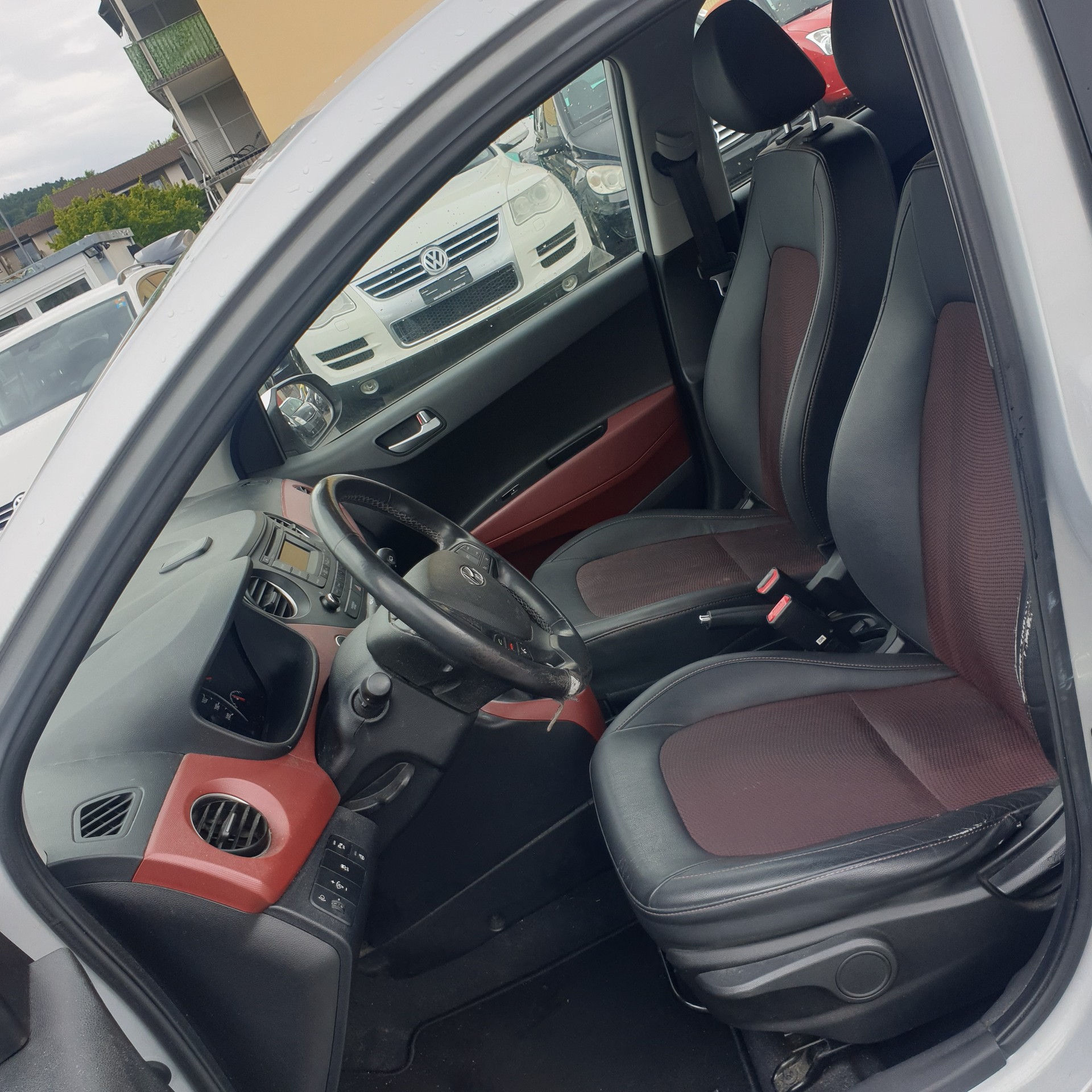 HYUNDAI i10 1.2 Amplia-image-8
