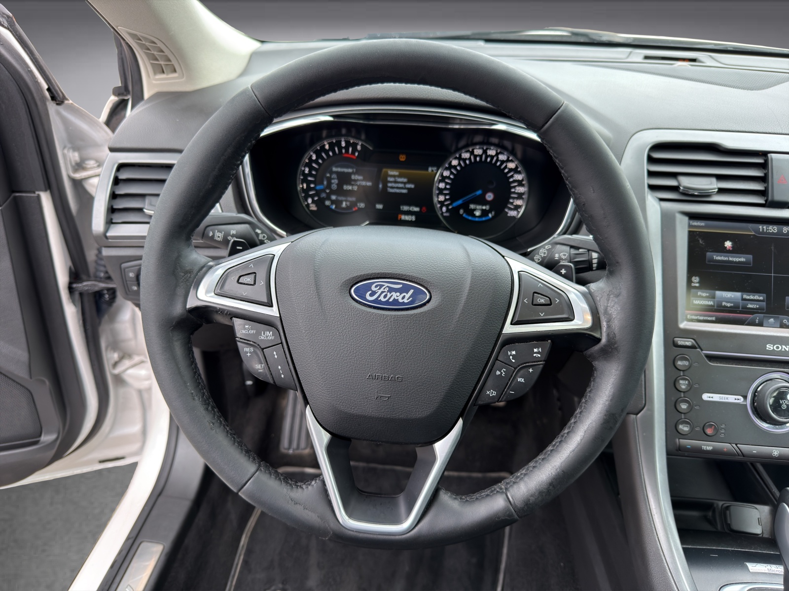 FORD Mondeo Station Wagon 2.0 TDCi 180 Titanium 4x4-image-10