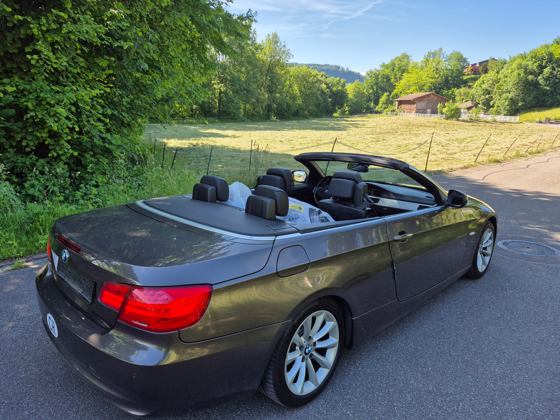 BMW 320d Cabriolet Steptronic-image-3