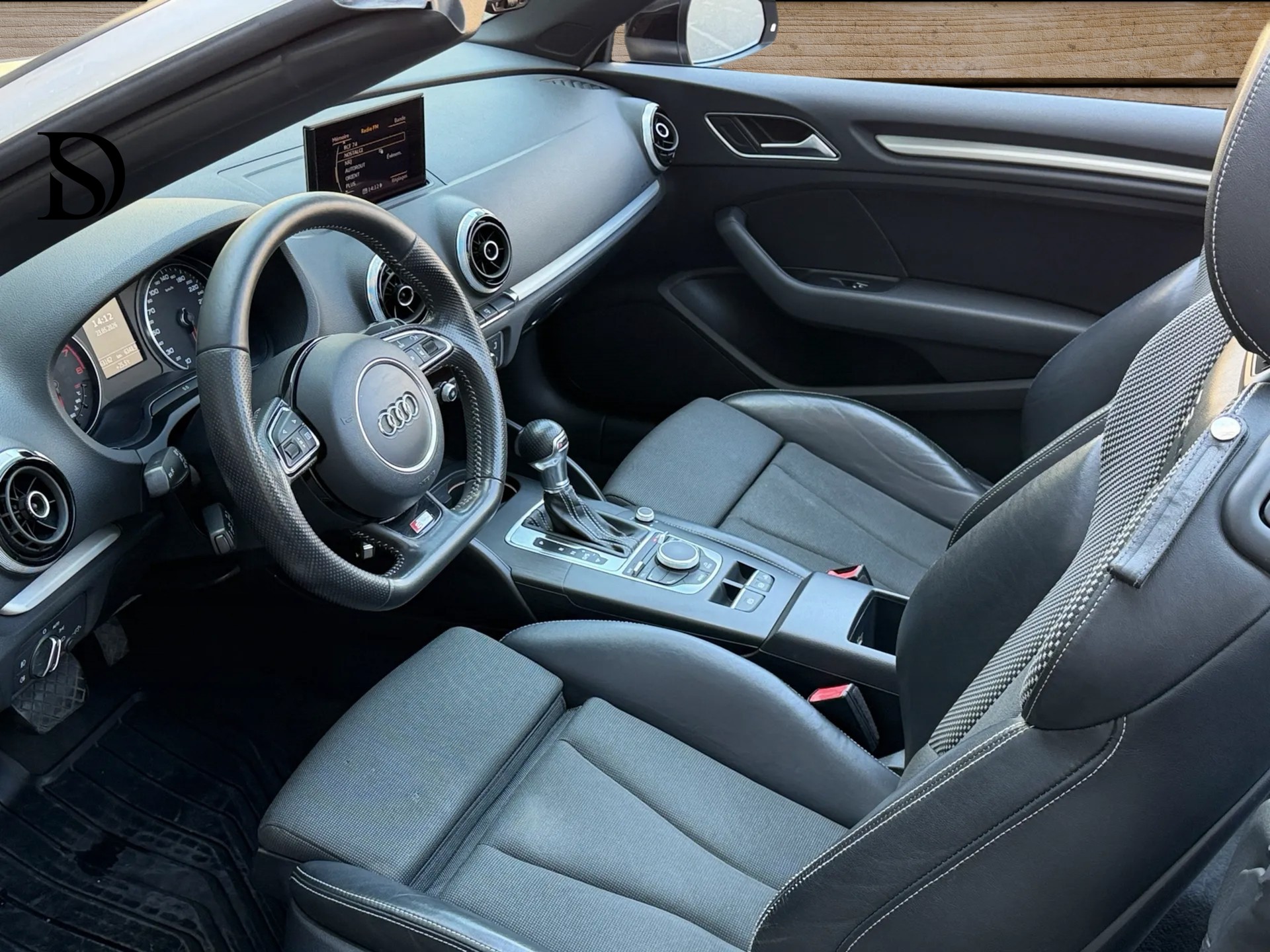 AUDI A3 Cabriolet 1.4 TFSI Ambition S-tronic-image-13