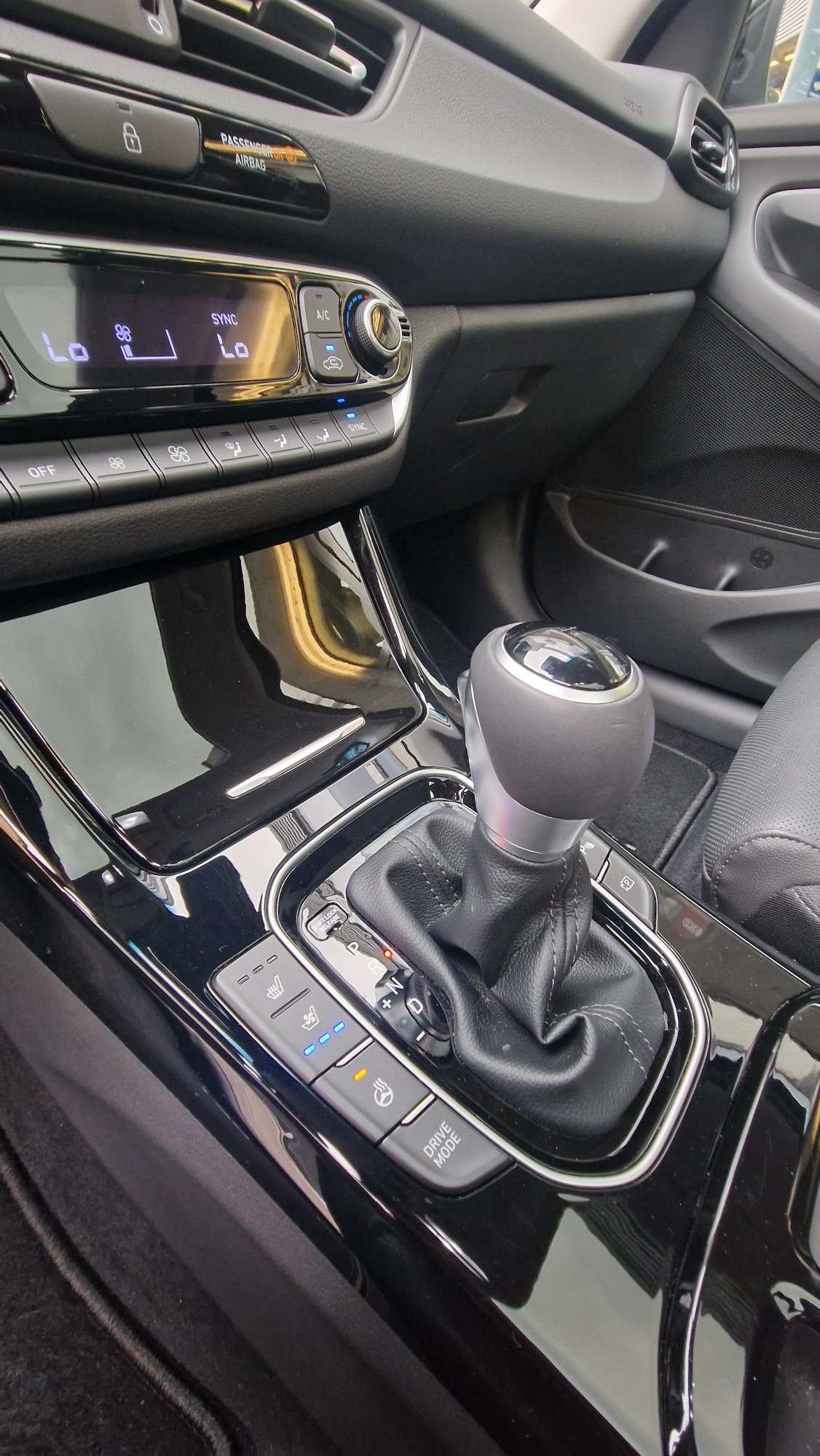 HYUNDAI i30 1.5 T-GDi Vertex-image-14